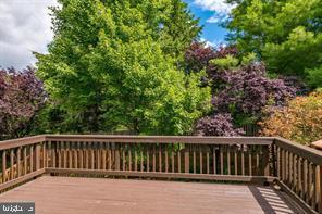 453 PEARLBUSH SQUARE NE