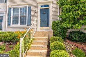 453 PEARLBUSH SQUARE NE