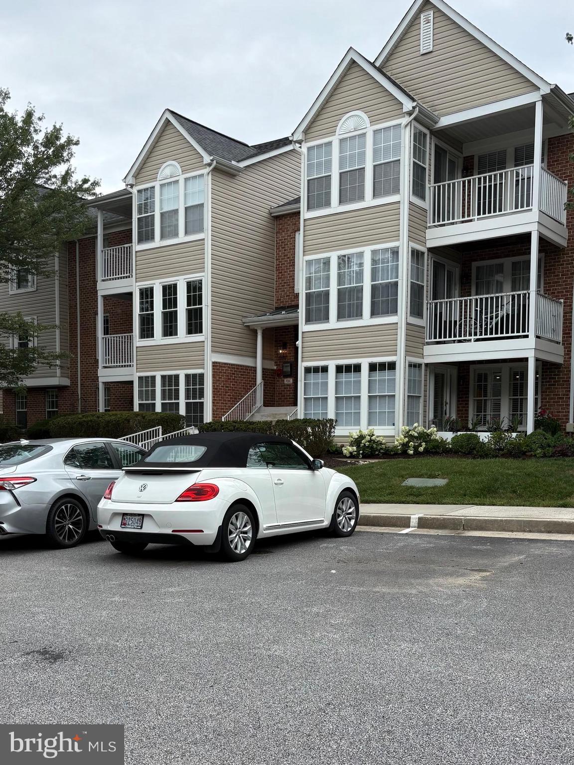 3113 KATEWOOD COURT 3113