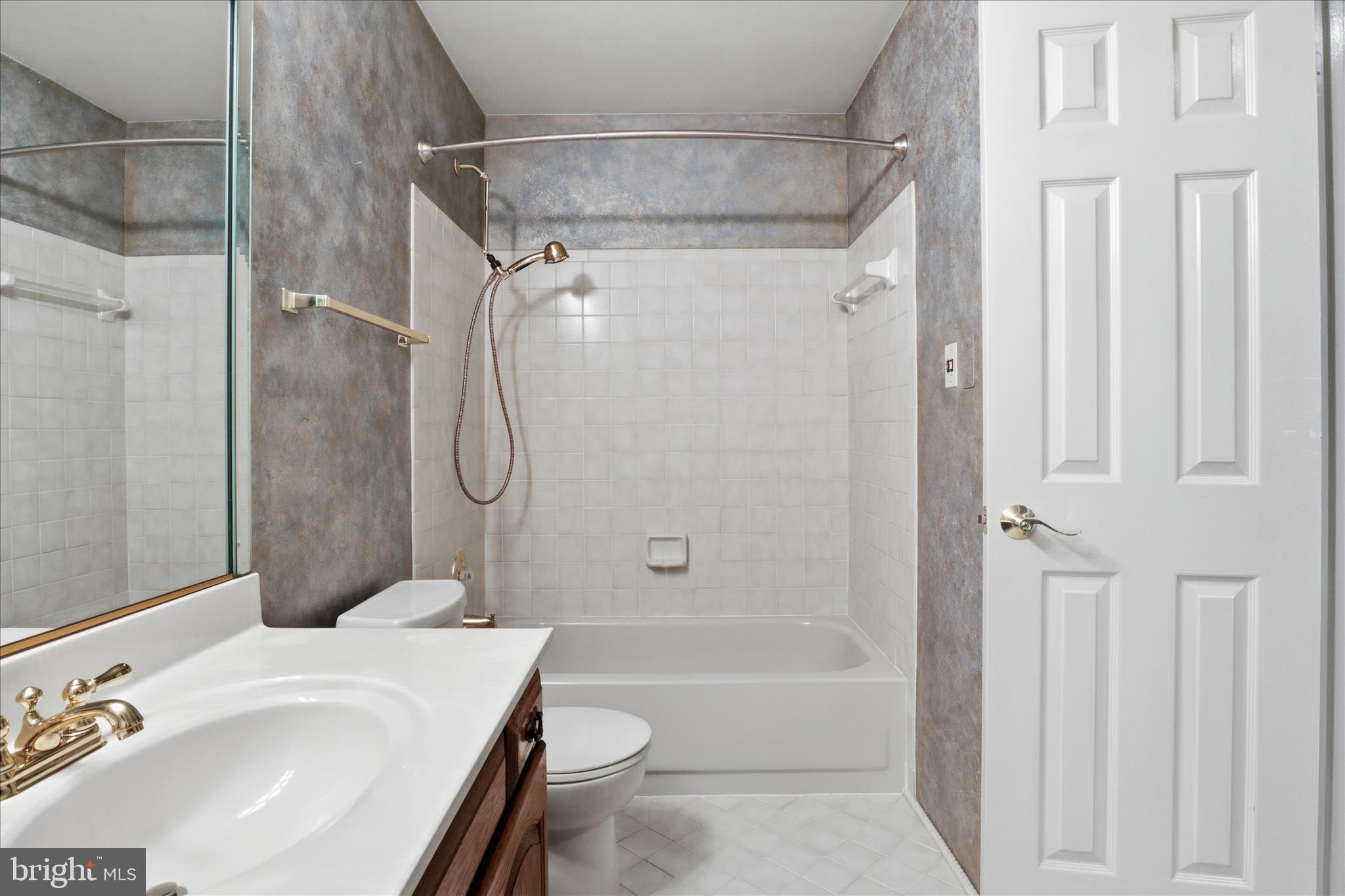 ARDMORE WOODS - Residential