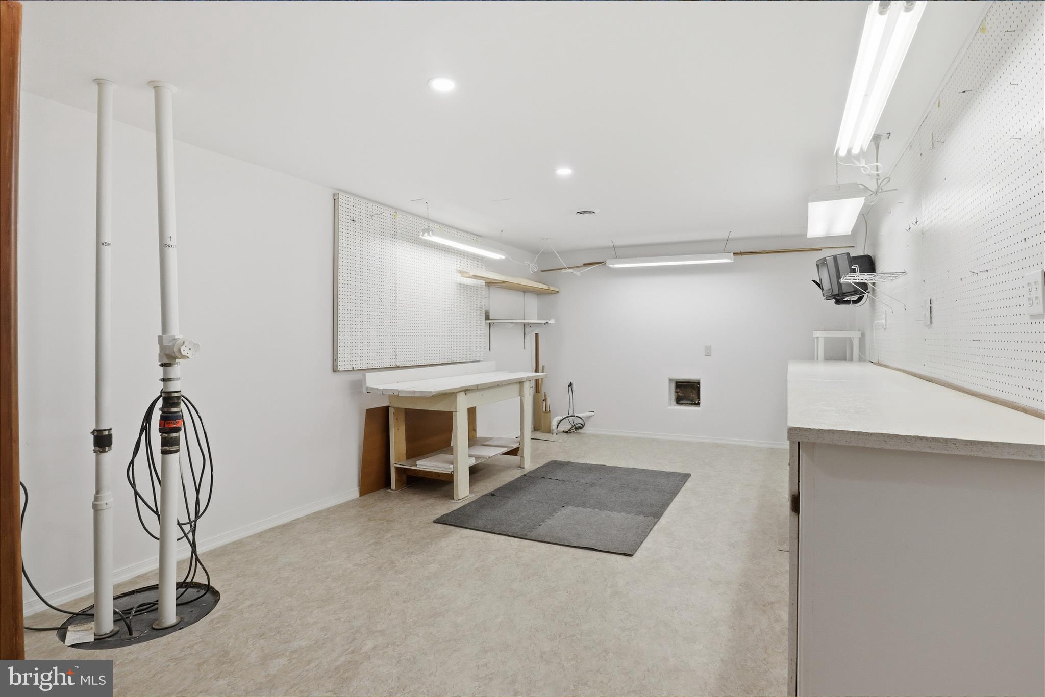 ARDMORE WOODS - Residential