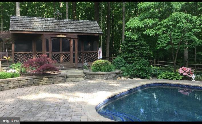 ARDMORE WOODS - Residential