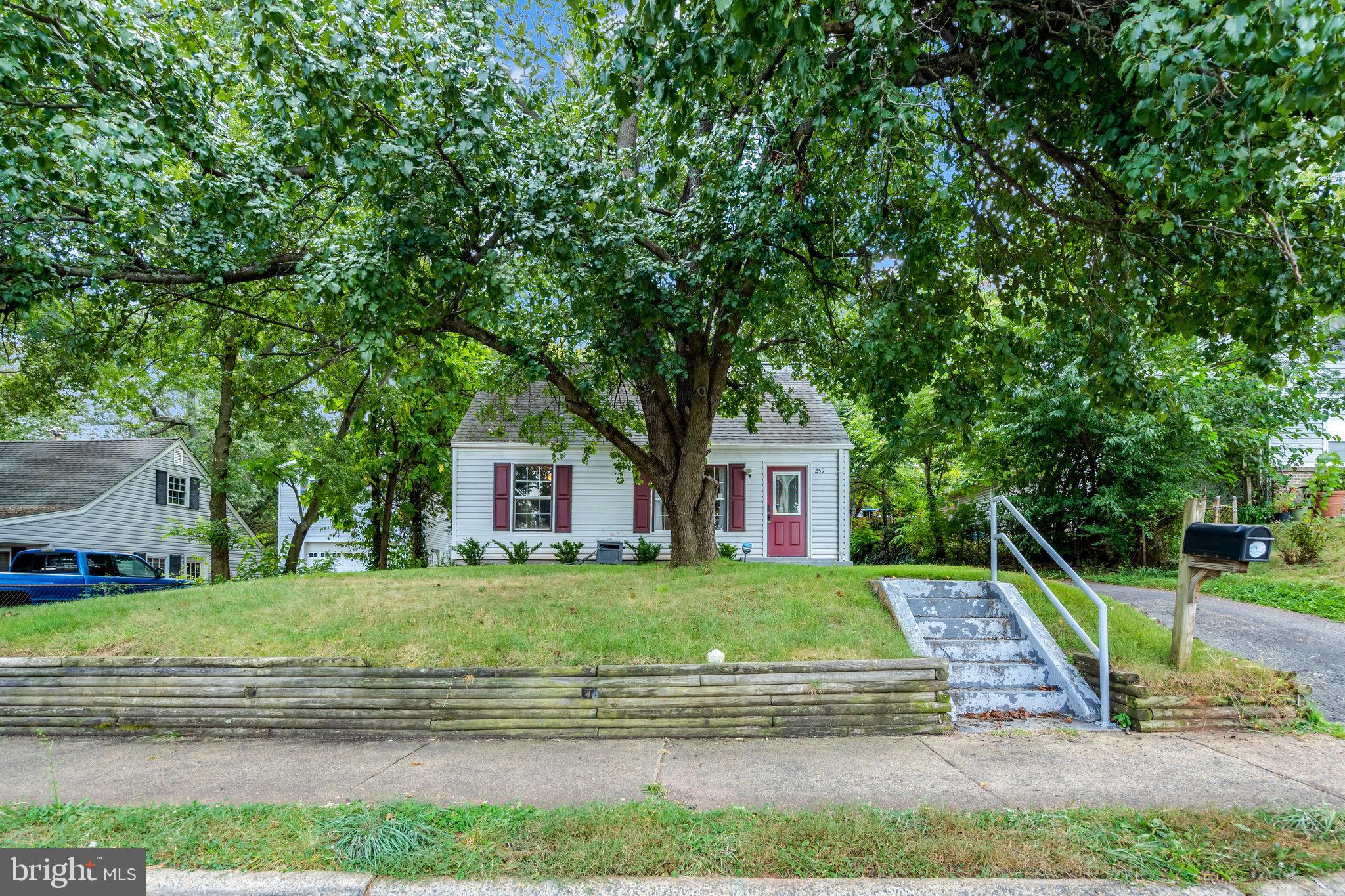 259 MOSEBY DRIVE