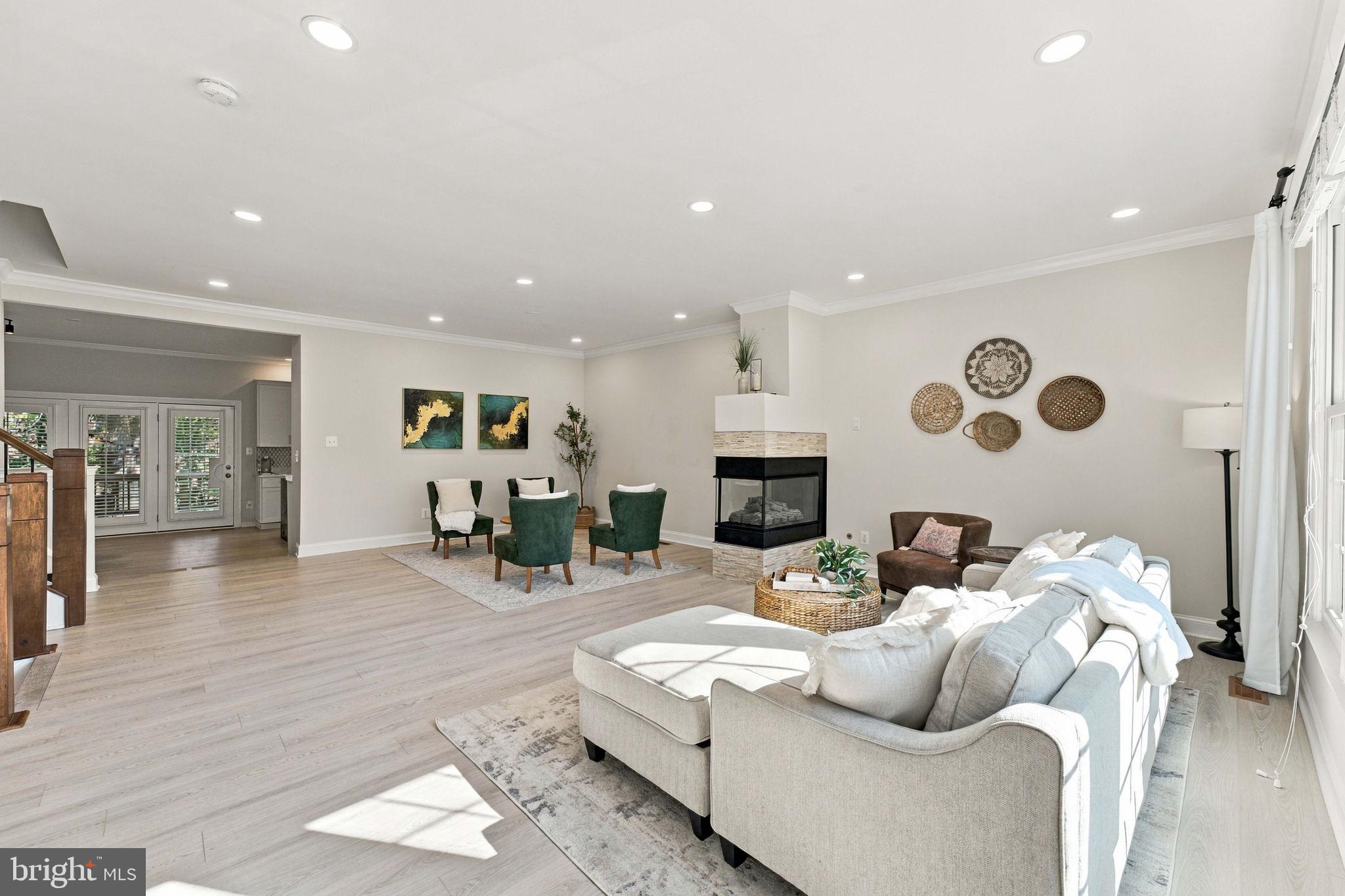 10440 COURTNEY DRIVE