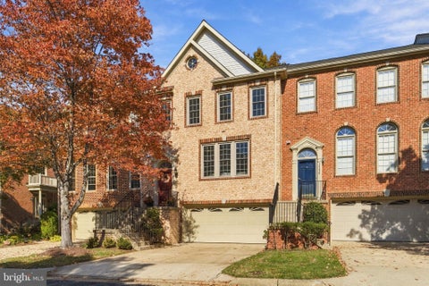 Photo of 10440 Courtney Drive, FAIRFAX, VA 22030 (MLS # VAFC2009430)