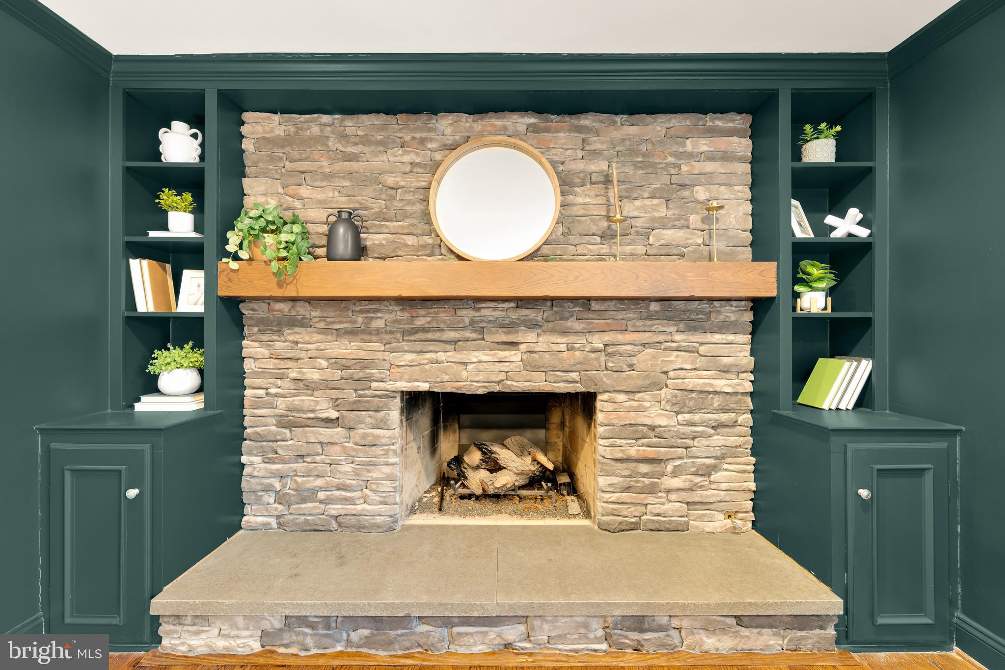 LEXINGTON ESTATES - Residential