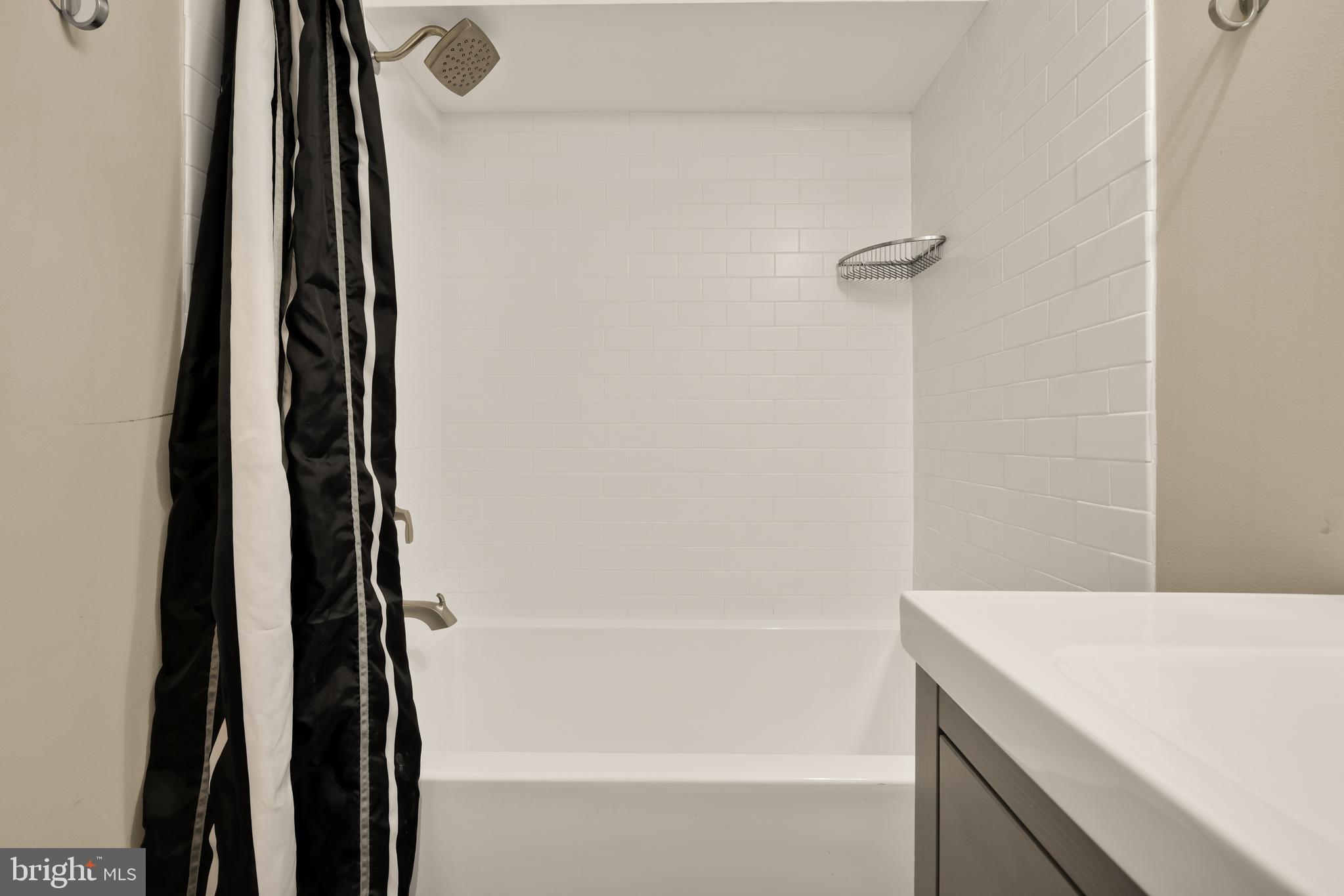 LEXINGTON ESTATES - Residential