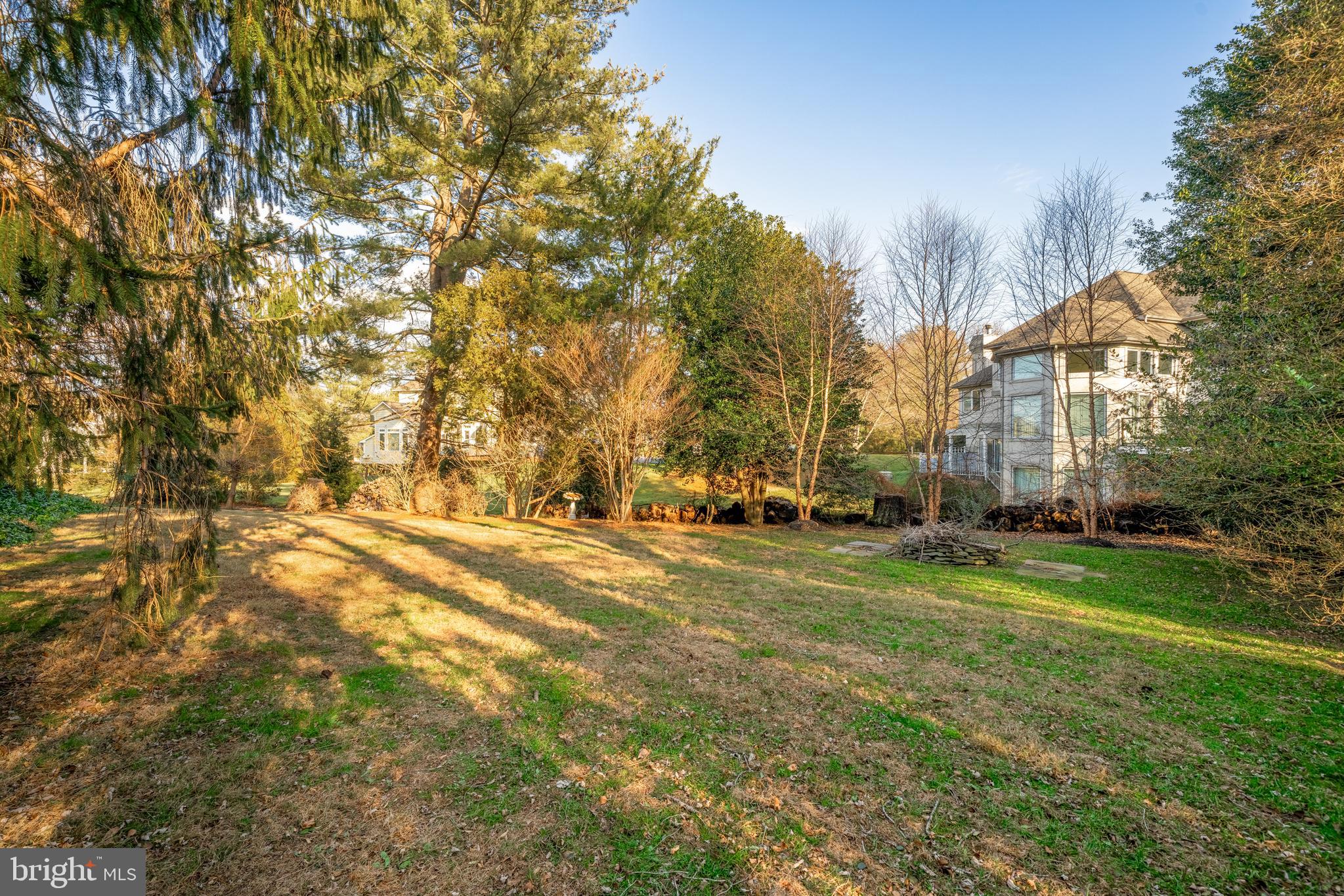 LEXINGTON ESTATES - Residential