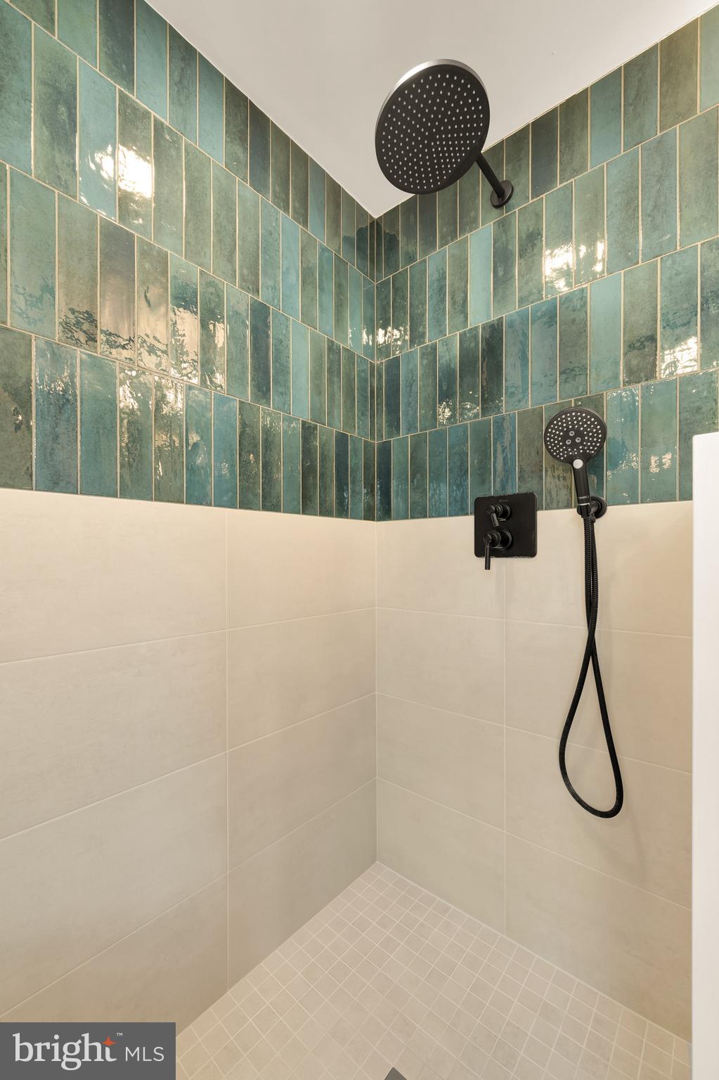 LEXINGTON ESTATES - Residential