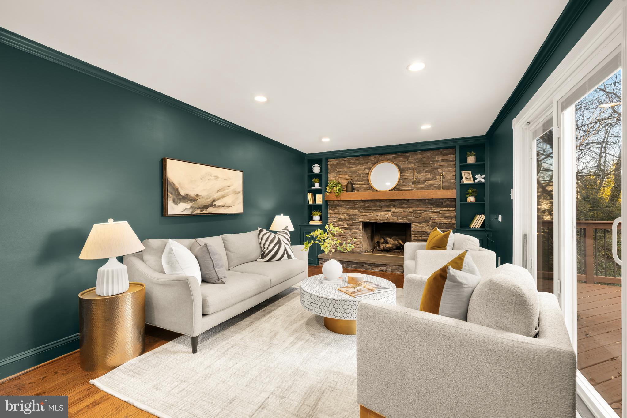 LEXINGTON ESTATES - Residential