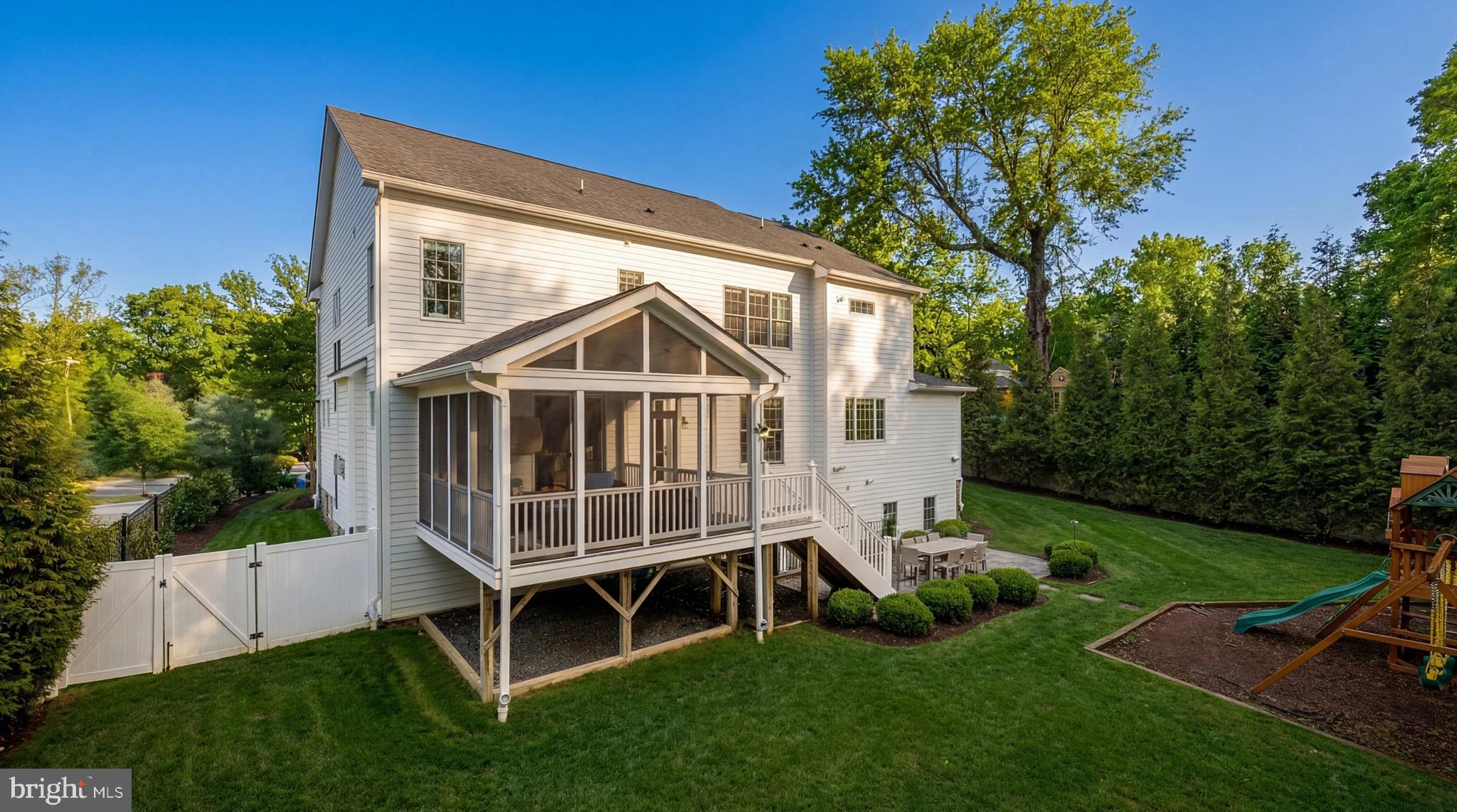 CHEVY CHASE - Residential