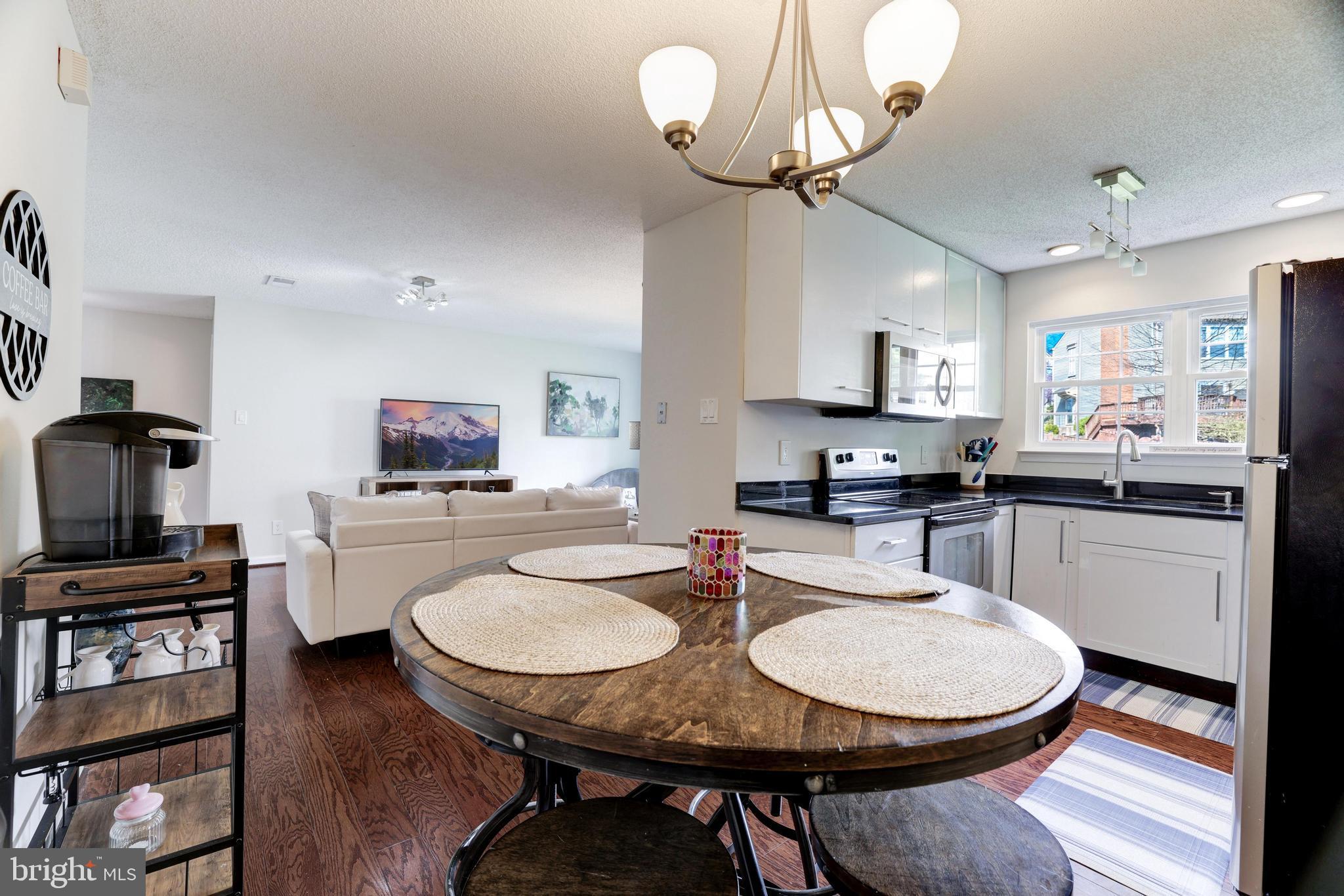 HEIGHTS AT PENDERBROOK - Residential