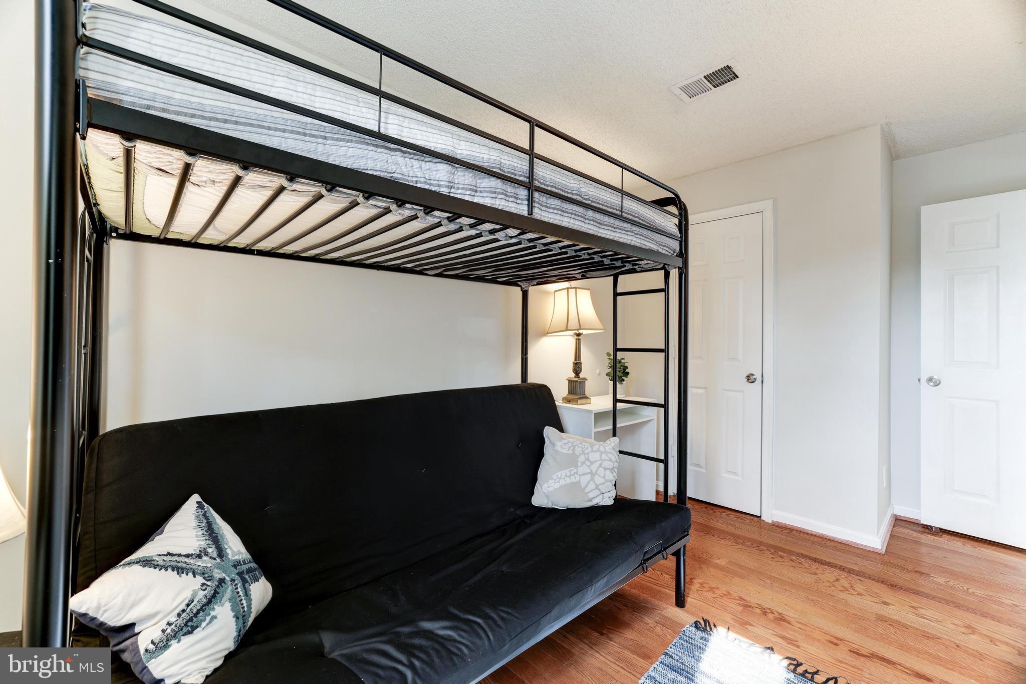 HEIGHTS AT PENDERBROOK - Residential