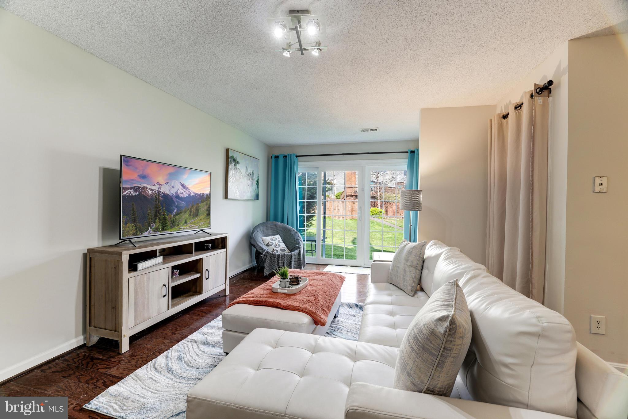 HEIGHTS AT PENDERBROOK - Residential