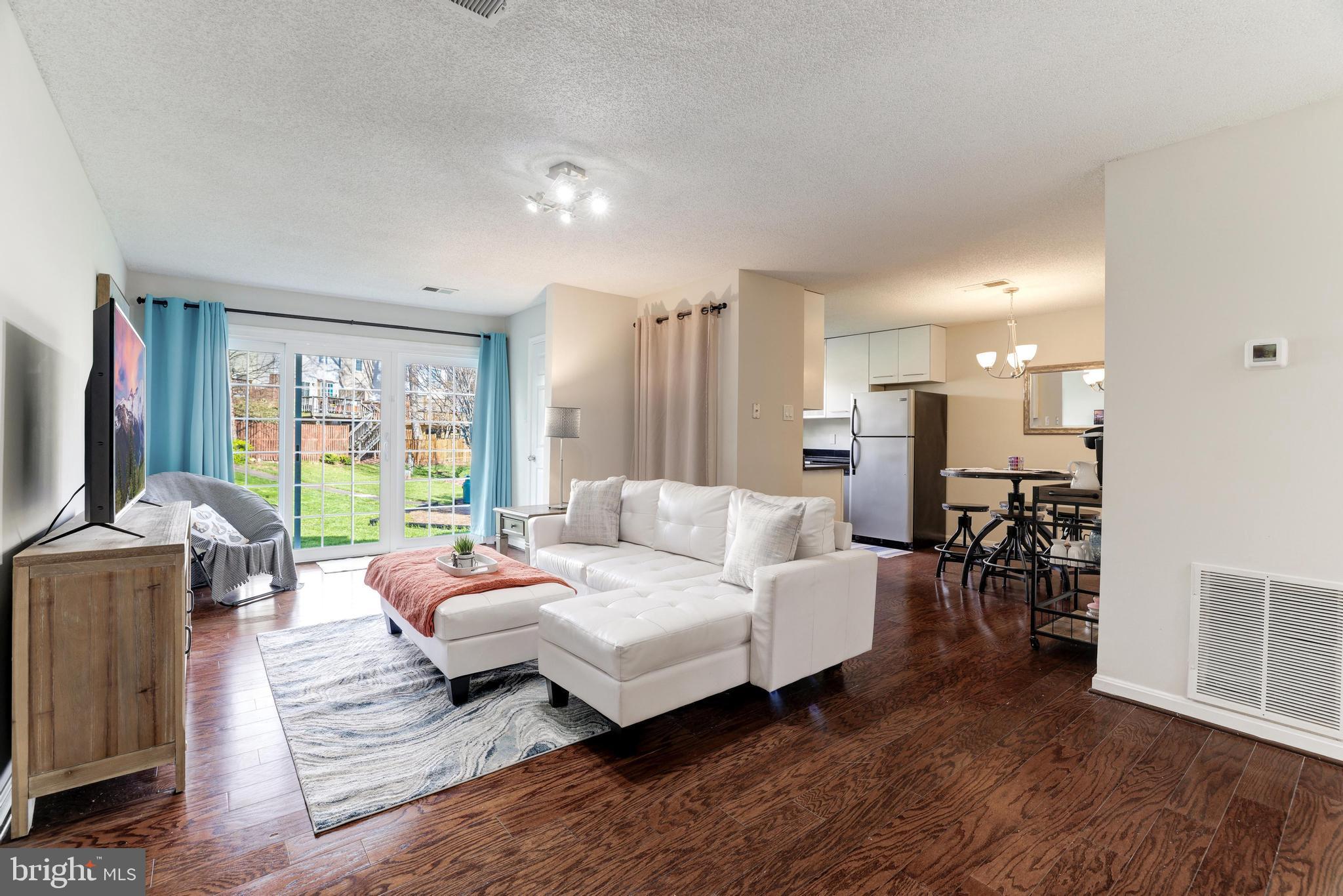 HEIGHTS AT PENDERBROOK - Residential