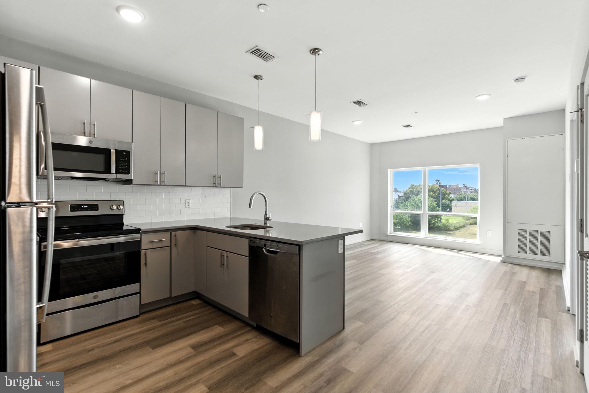 FISHTOWN - Residential Lease