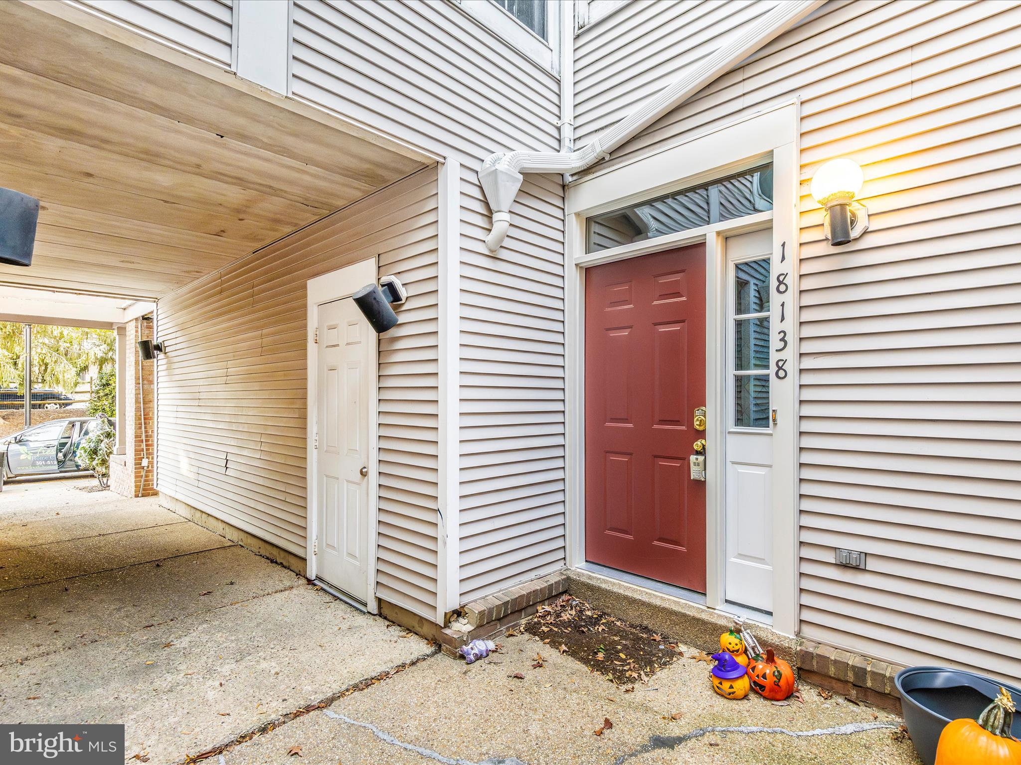 18138 ROYAL BONNET CIRCLE