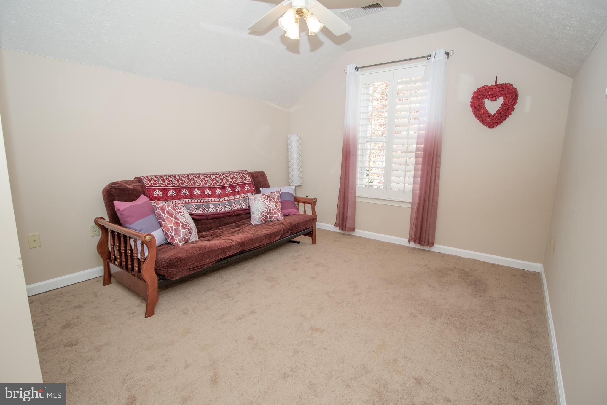 PIONEER HEIGHTS - Residential