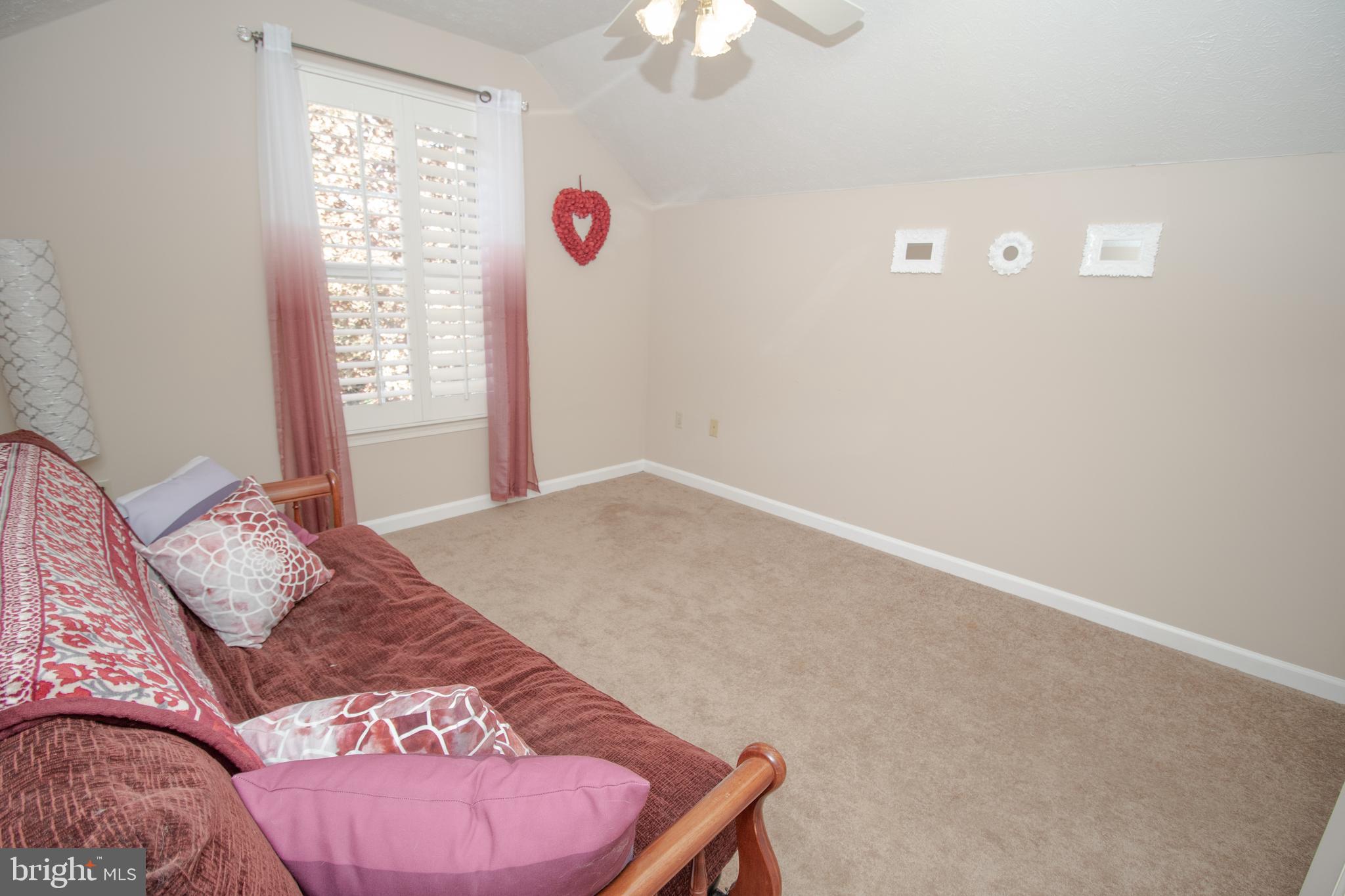 PIONEER HEIGHTS - Residential