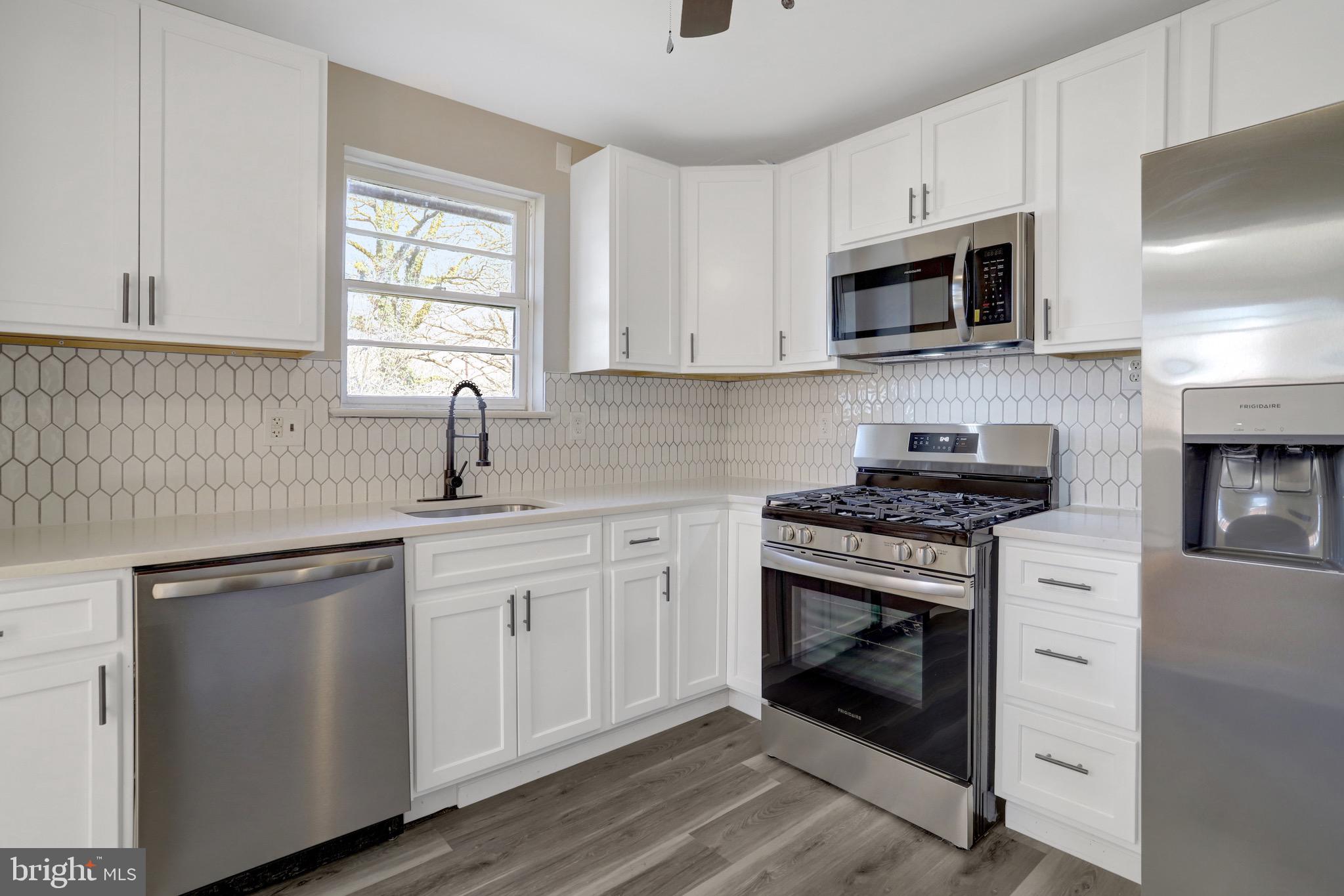 LIVINGSTON PARK - Residential