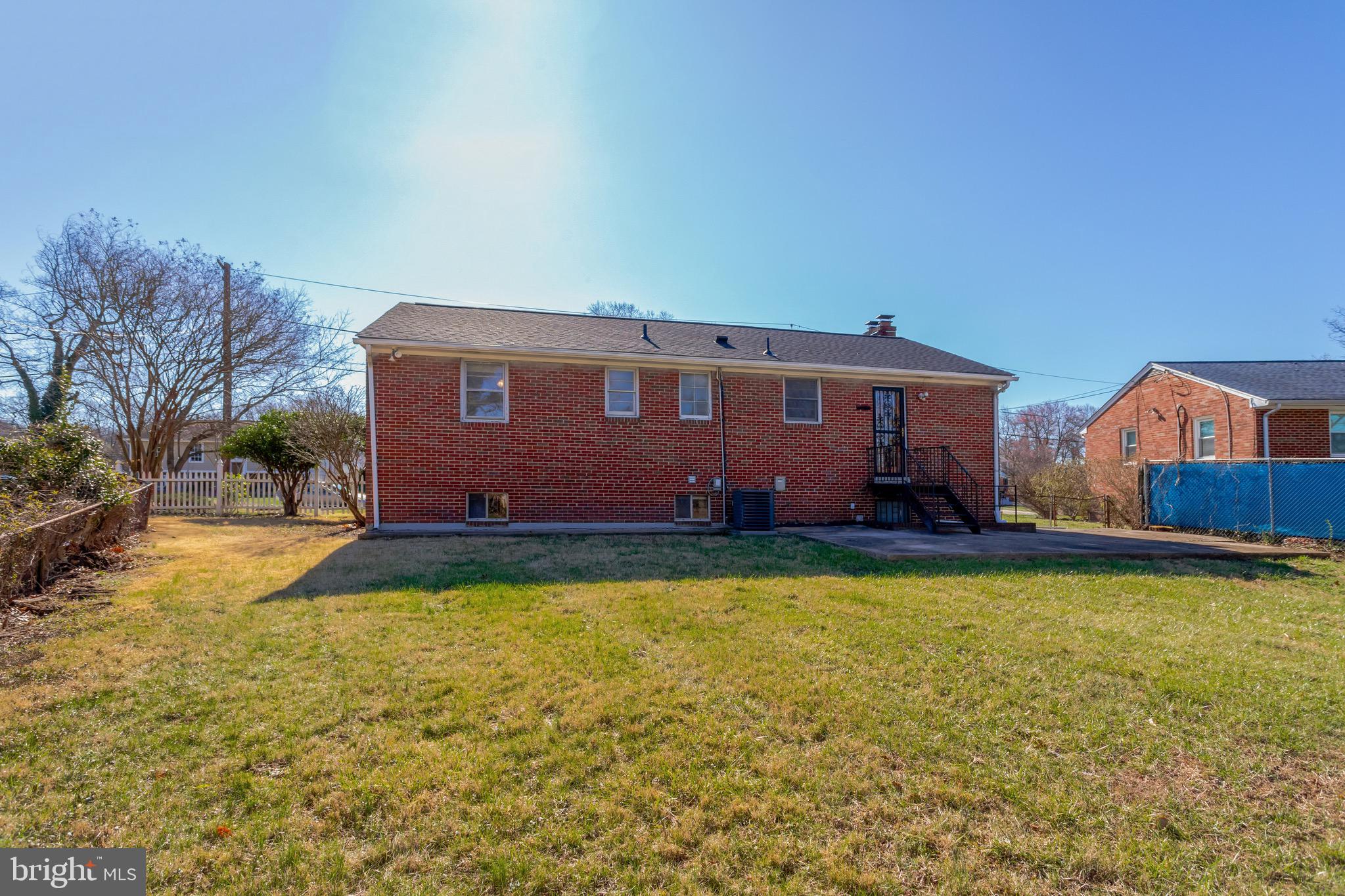 LIVINGSTON PARK - Residential