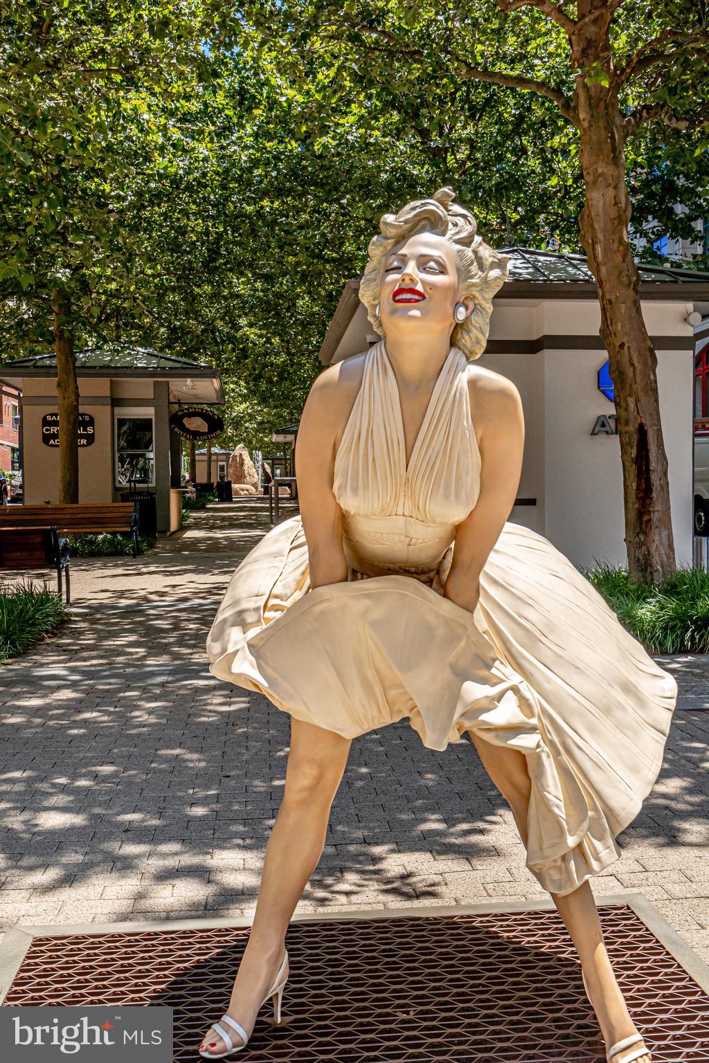 LIVINGSTON PARK - Residential