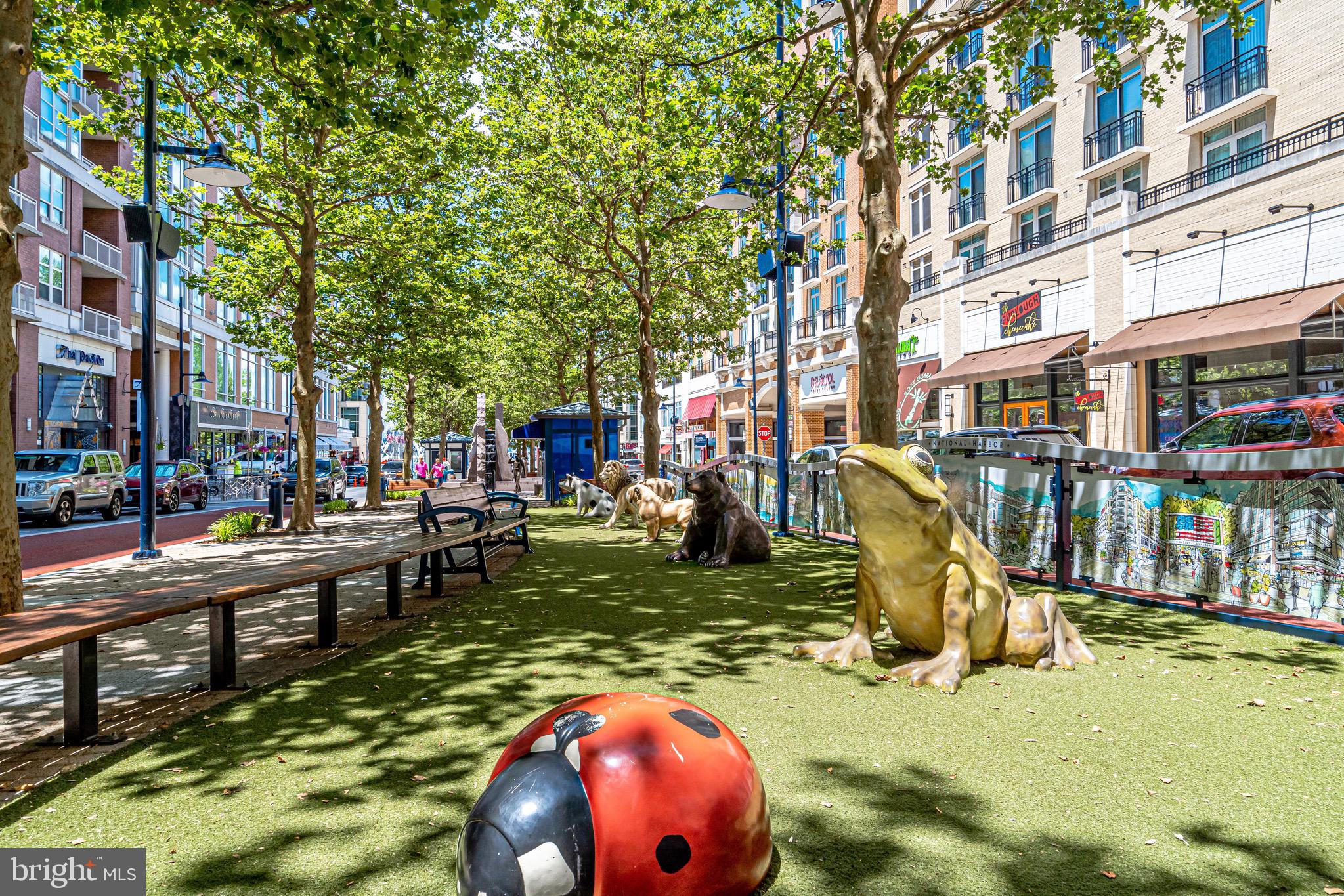 LIVINGSTON PARK - Residential