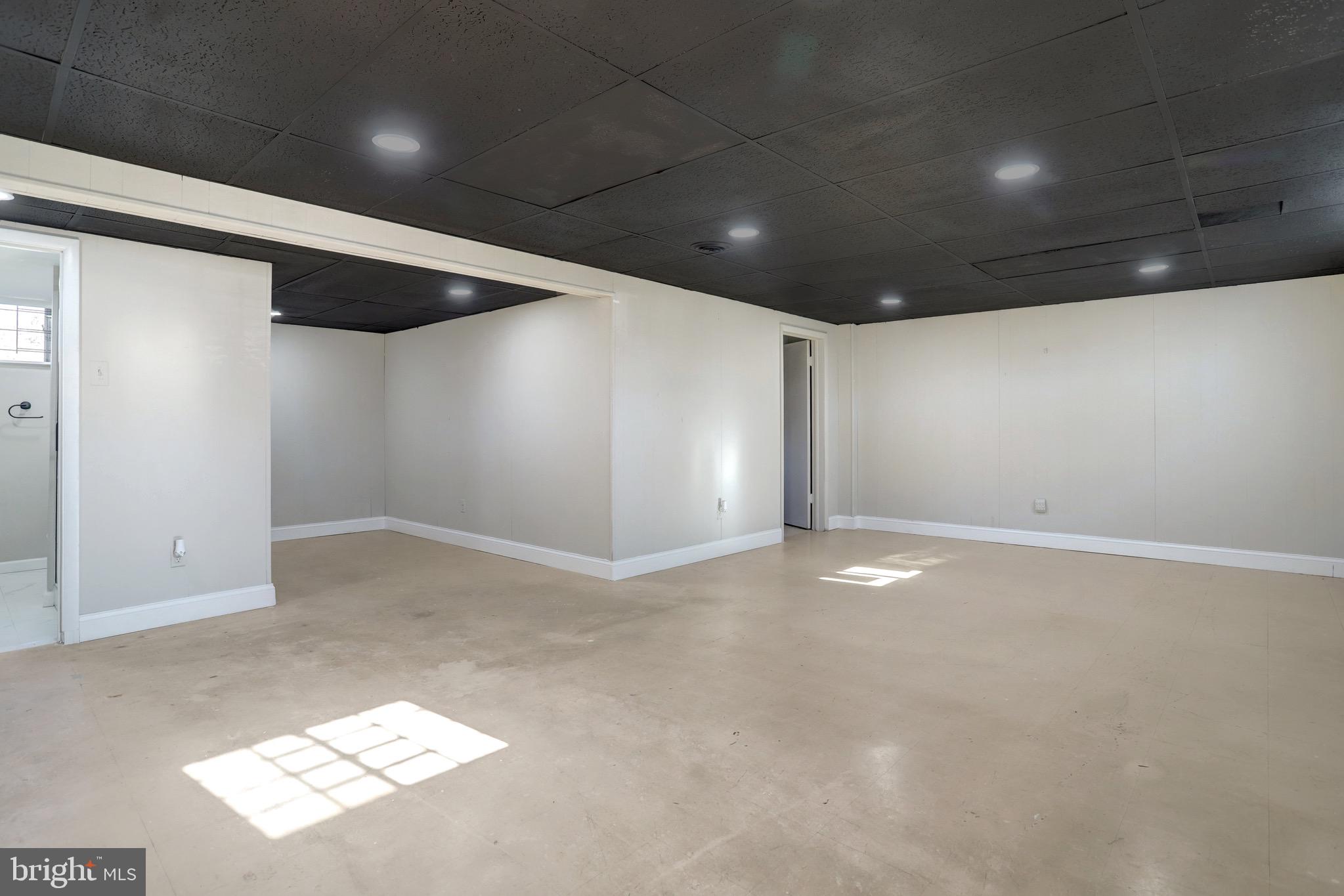 LIVINGSTON PARK - Residential