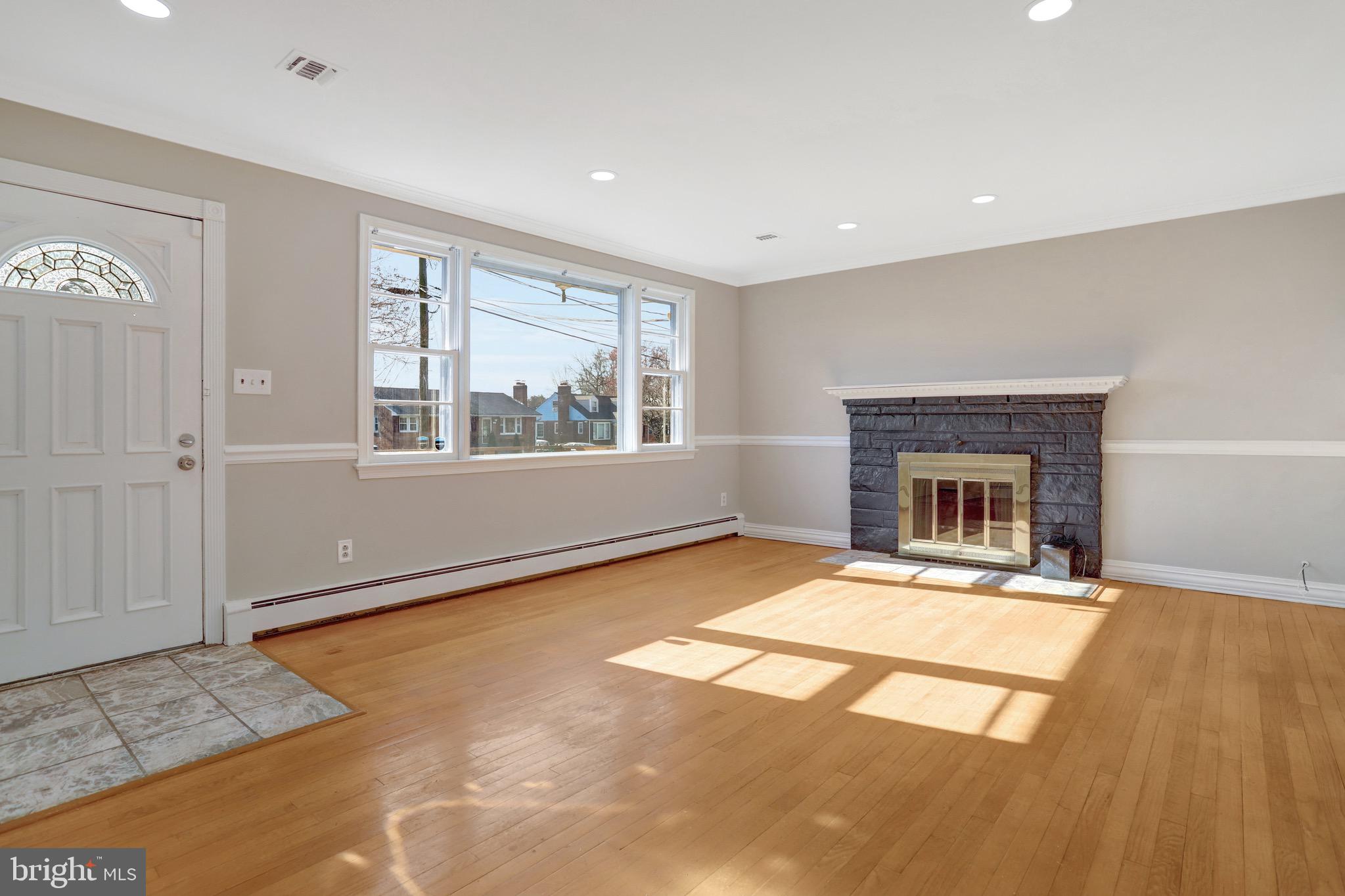 LIVINGSTON PARK - Residential