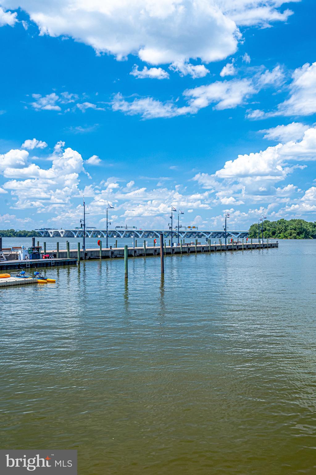 LIVINGSTON PARK - Residential