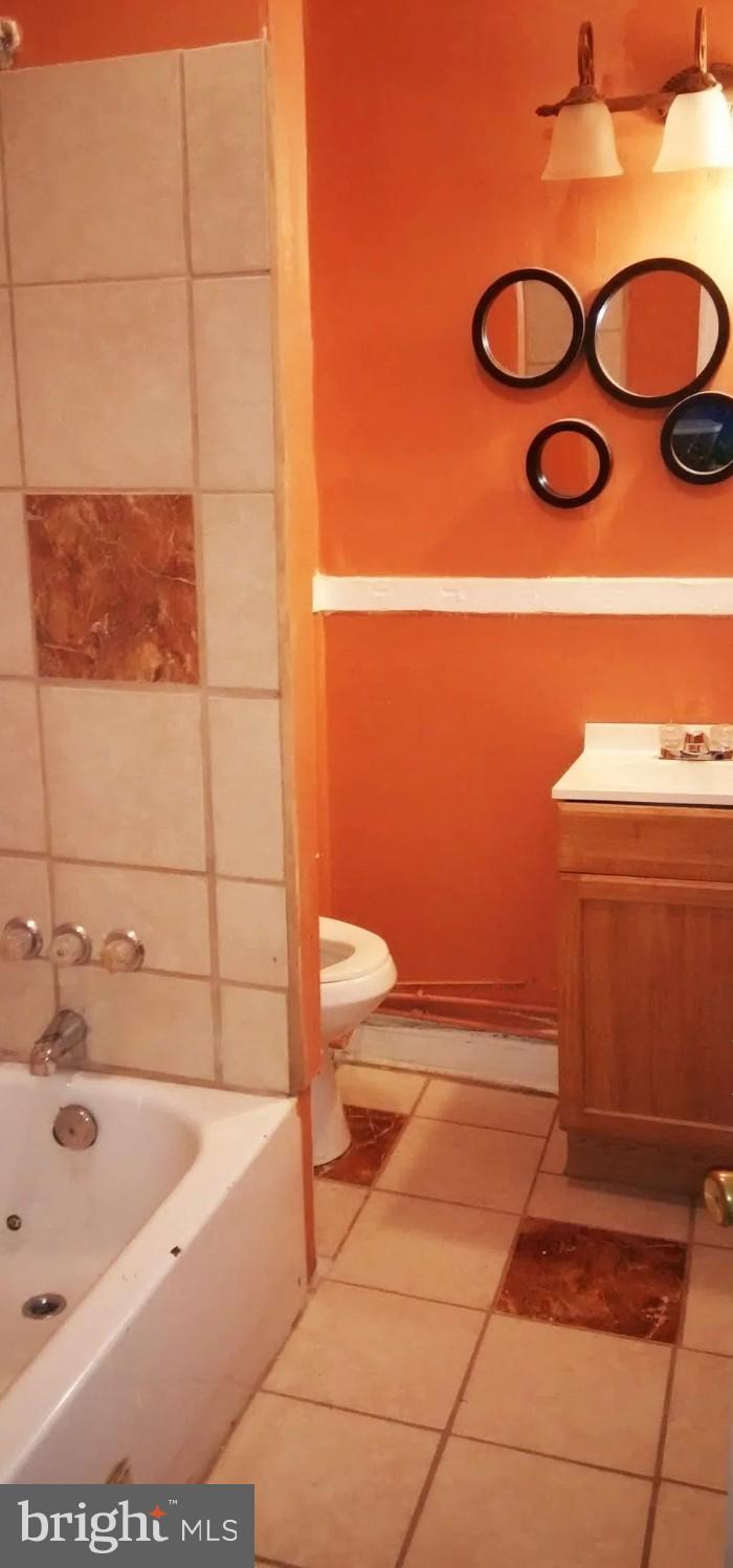 MONTEBELLO - Residential