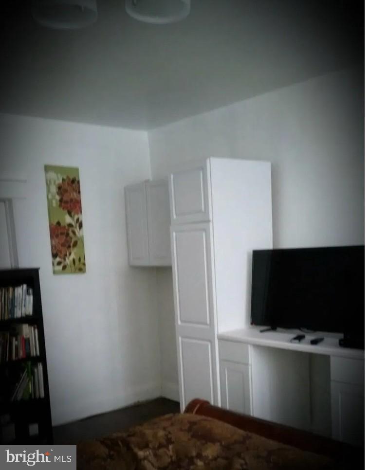 MONTEBELLO - Residential