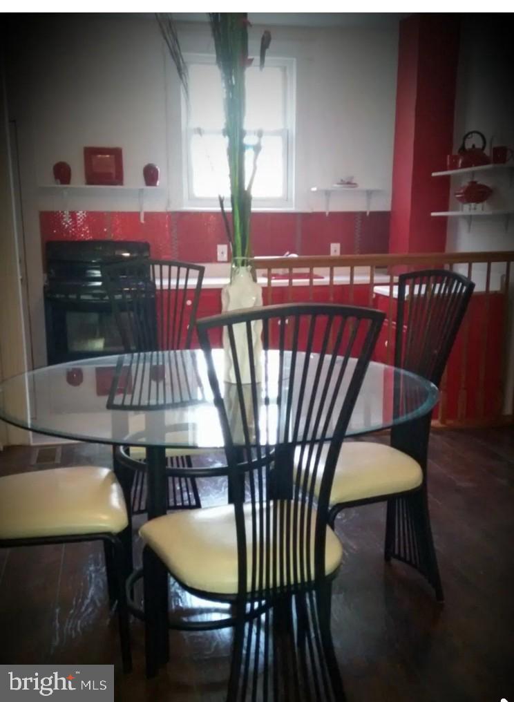 MONTEBELLO - Residential