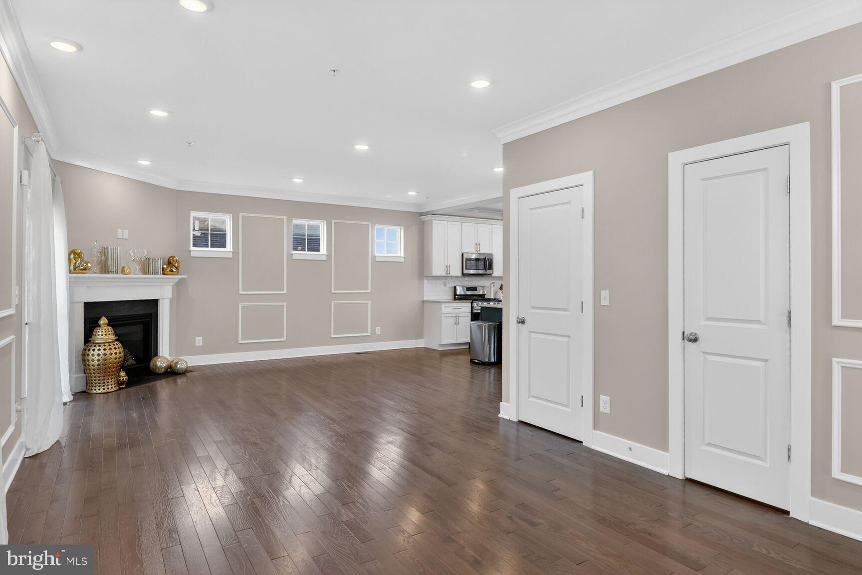 ROSEDALE TERRACE - Residential