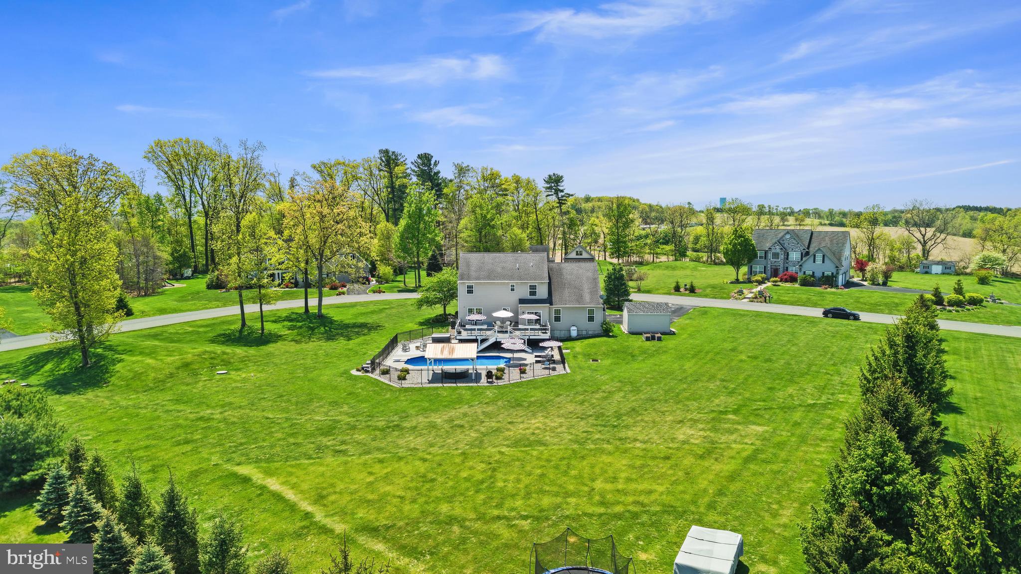 2255 REDWOOD DRIVE