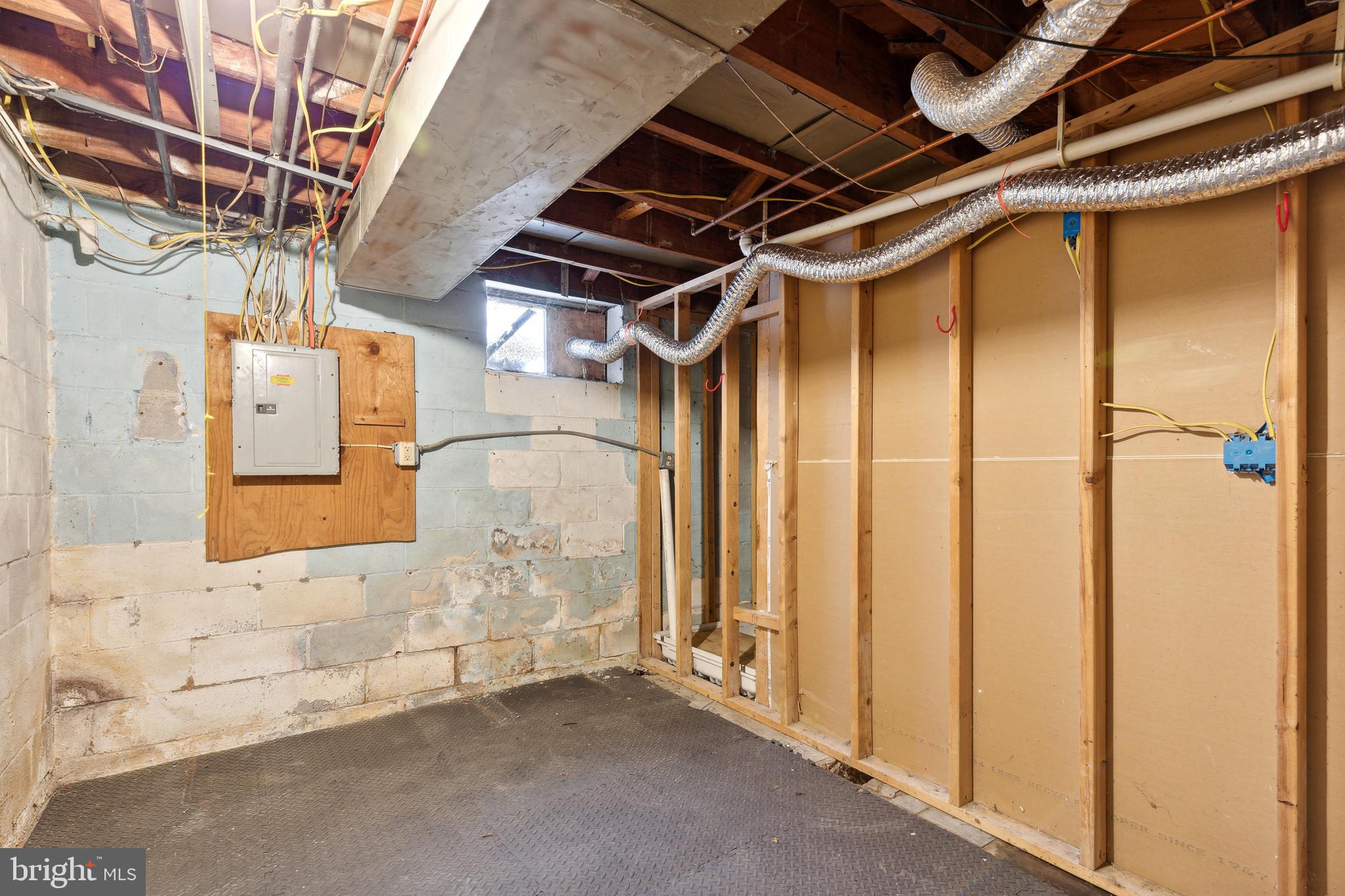 RADNOR WINSTON - Residential