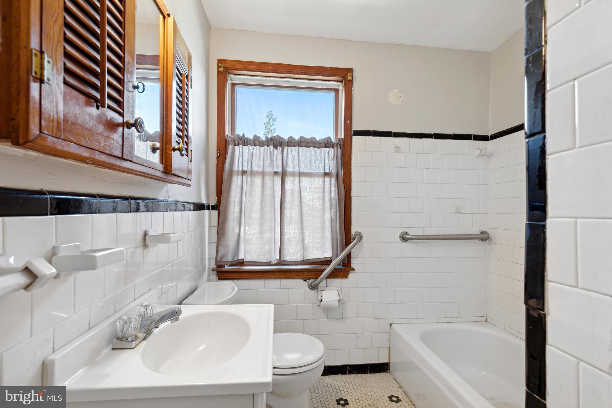 RADNOR WINSTON - Residential