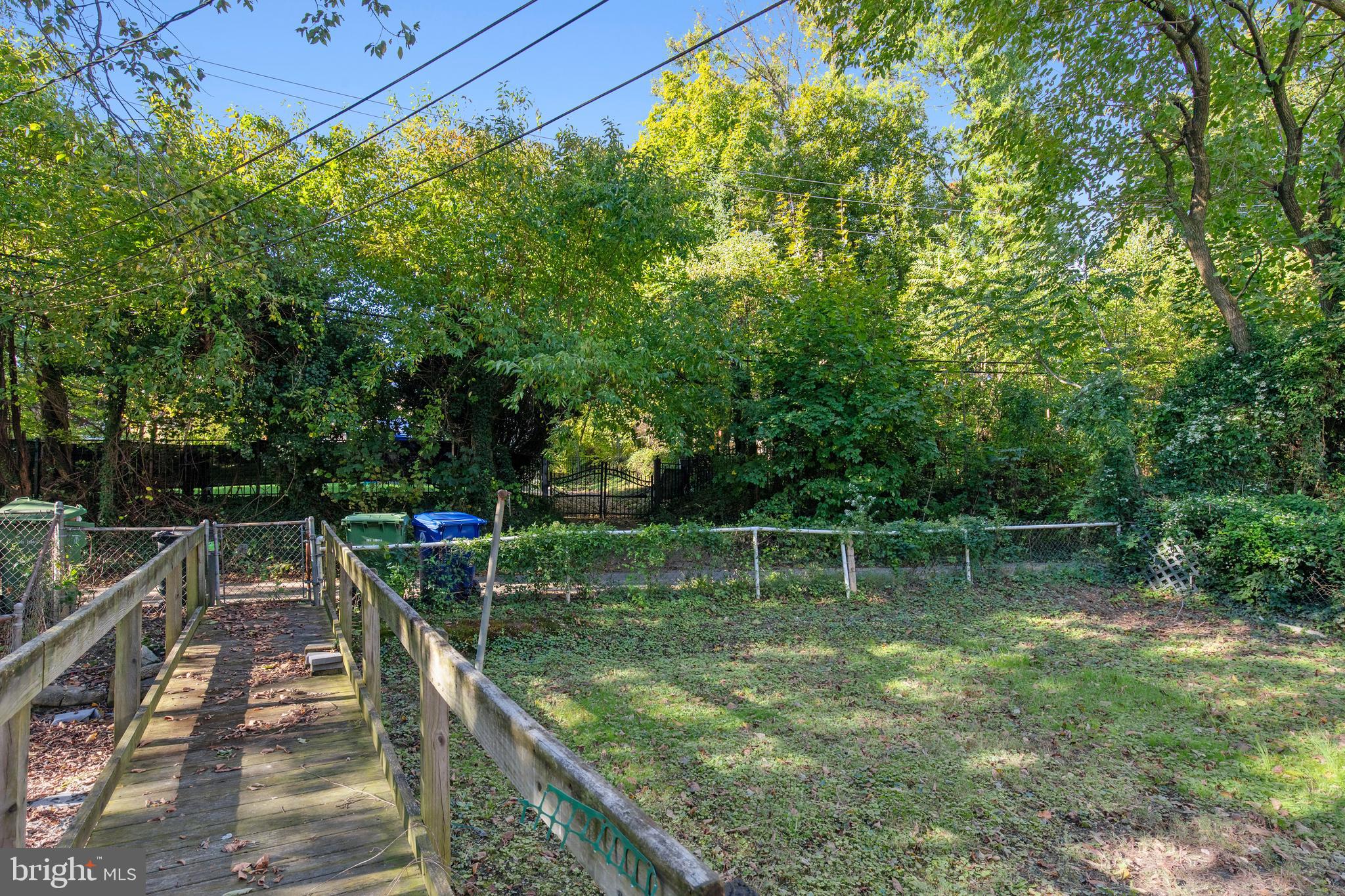 RADNOR WINSTON - Residential