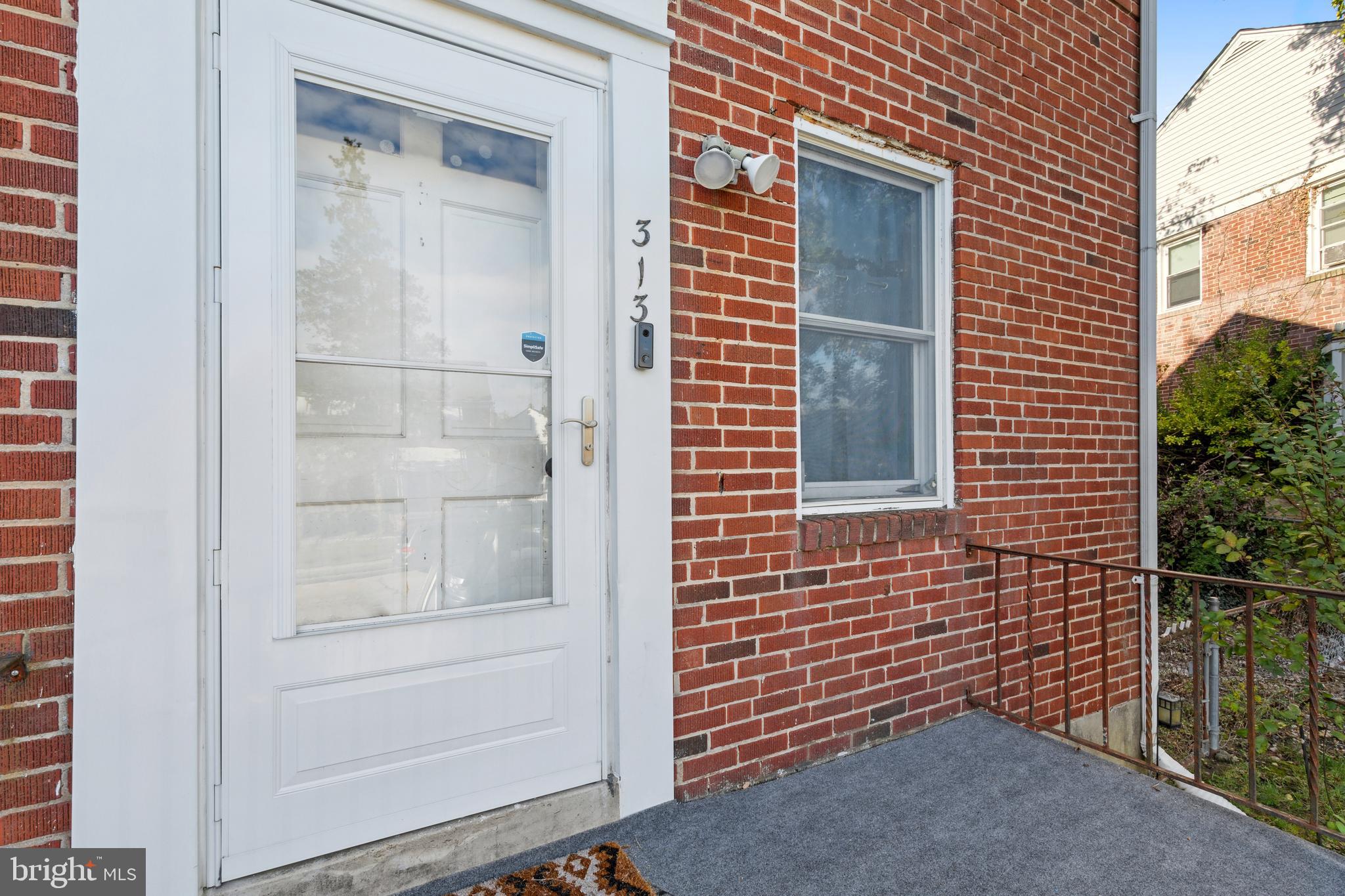 RADNOR WINSTON - Residential