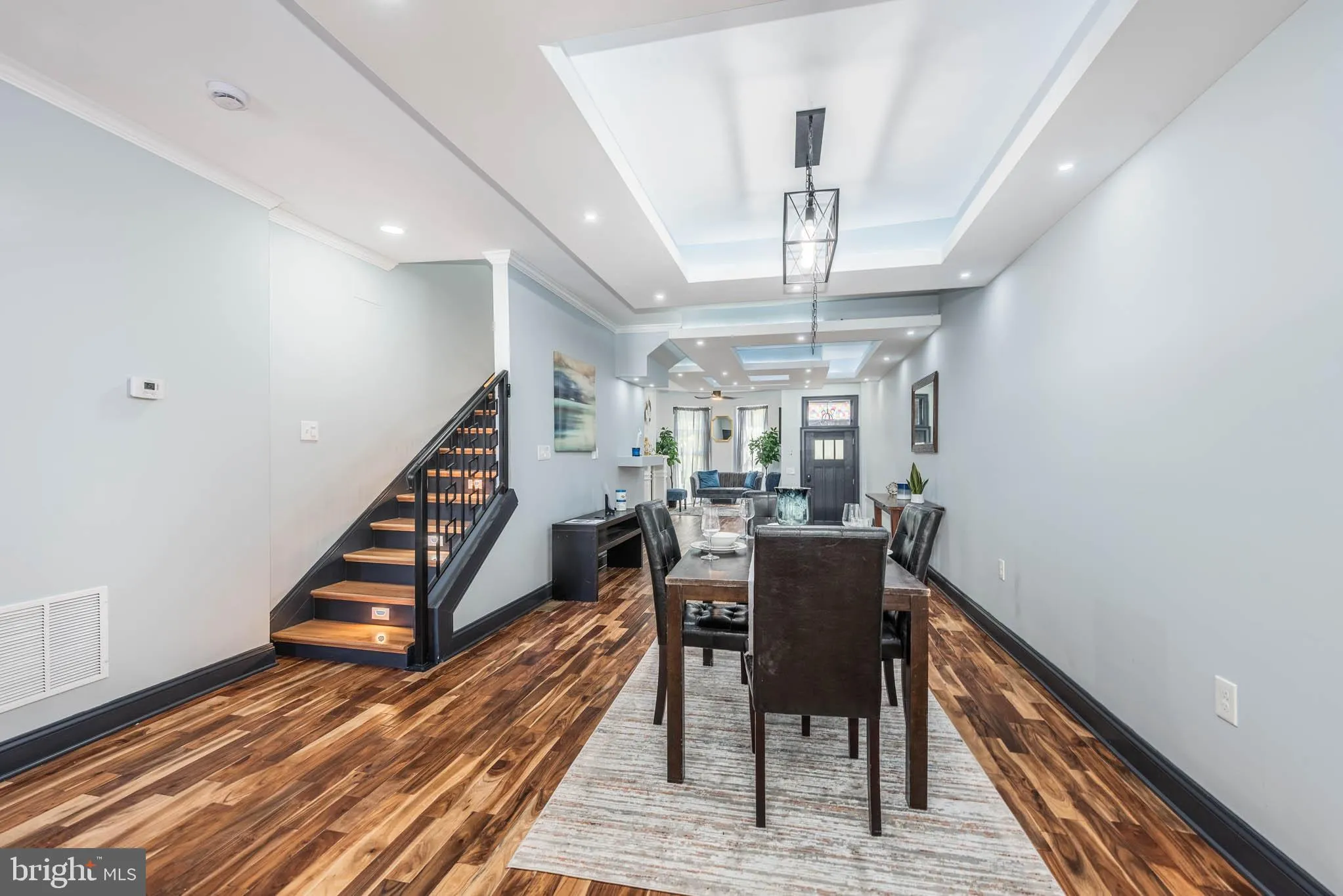 Baltimore, Maryland 21217, United States, 5 Bedrooms Bedrooms, ,6 BathroomsBathrooms,Residential,Pending,77576