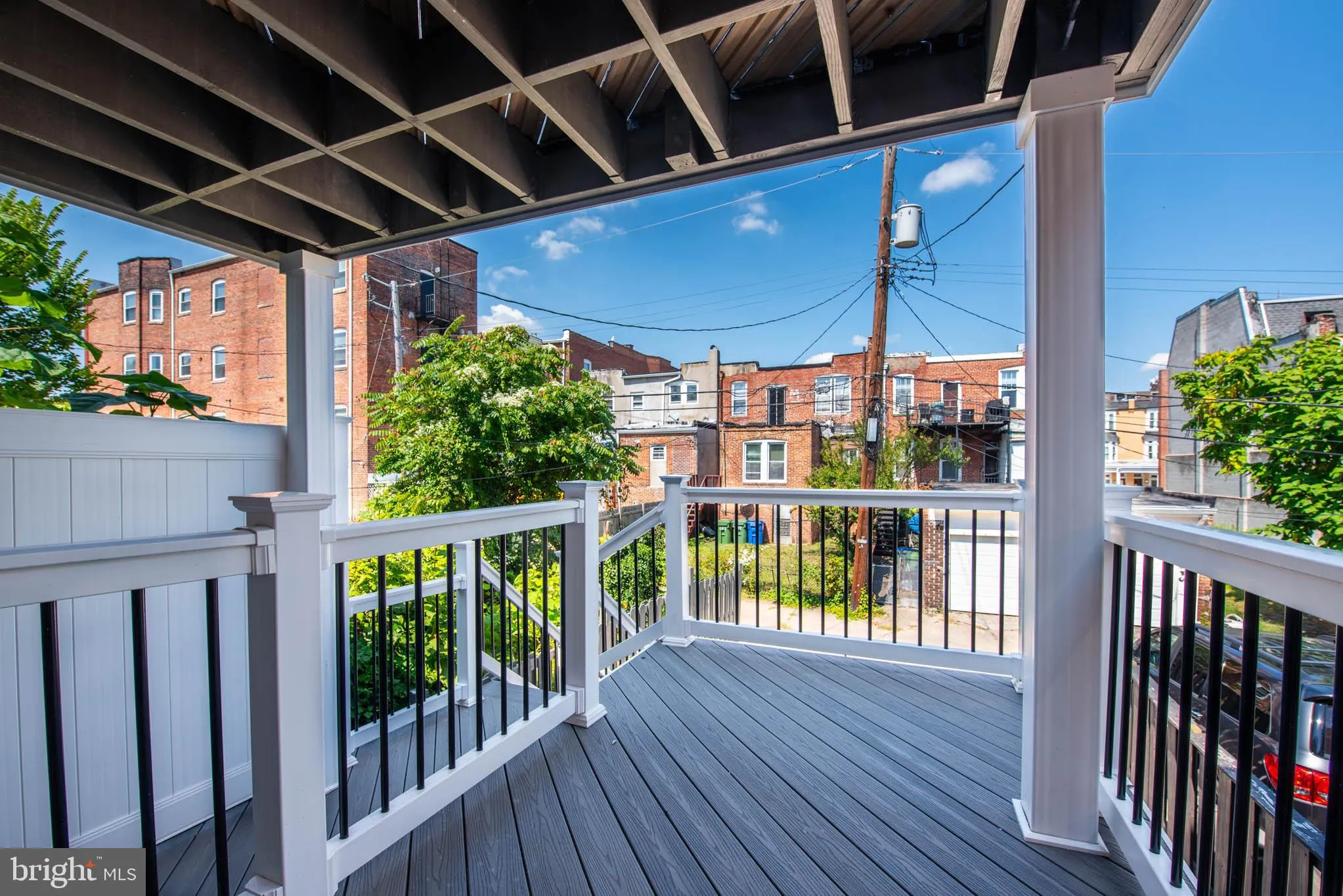 Baltimore, Maryland 21217, United States, 5 Bedrooms Bedrooms, ,6 BathroomsBathrooms,Residential,Pending,77576