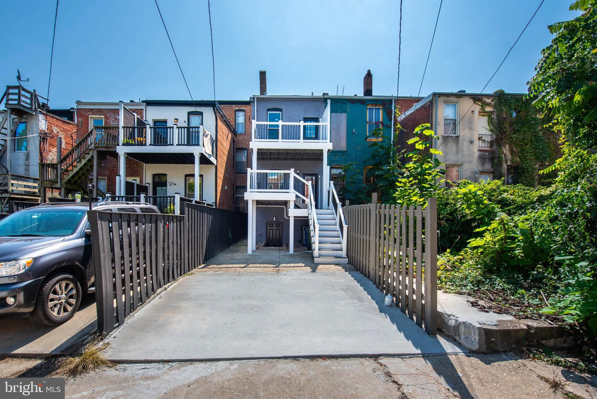 Baltimore, Maryland 21217, United States, 5 Bedrooms Bedrooms, ,6 BathroomsBathrooms,Residential,Pending,77576