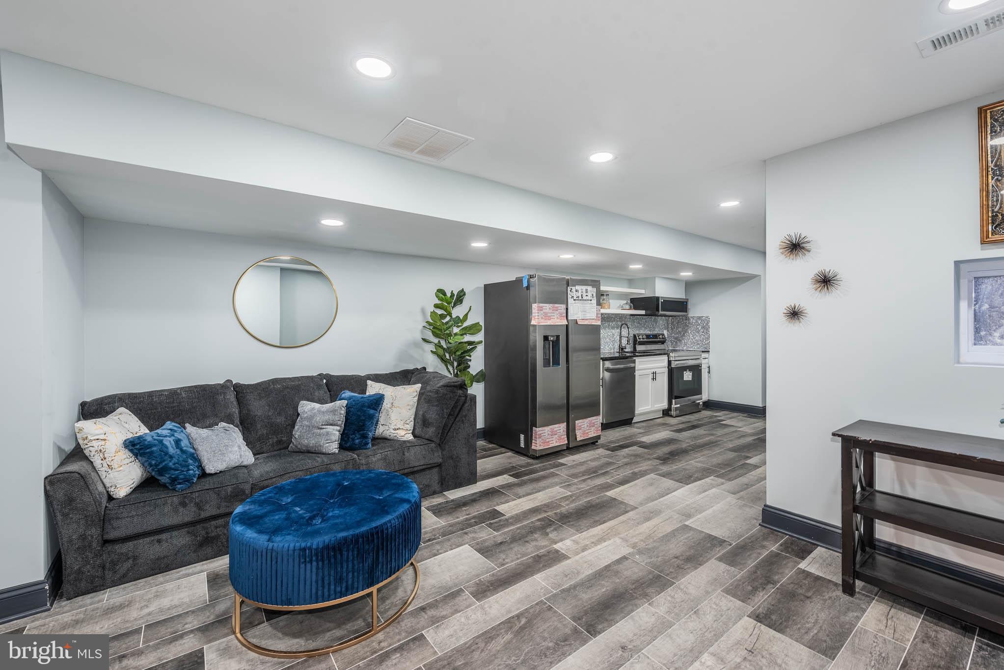 RESERVOIR HILL - Residential