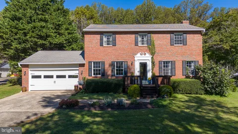 16070 Simon Kenton Road, Haymarket, VA MLS: VAPW2130916