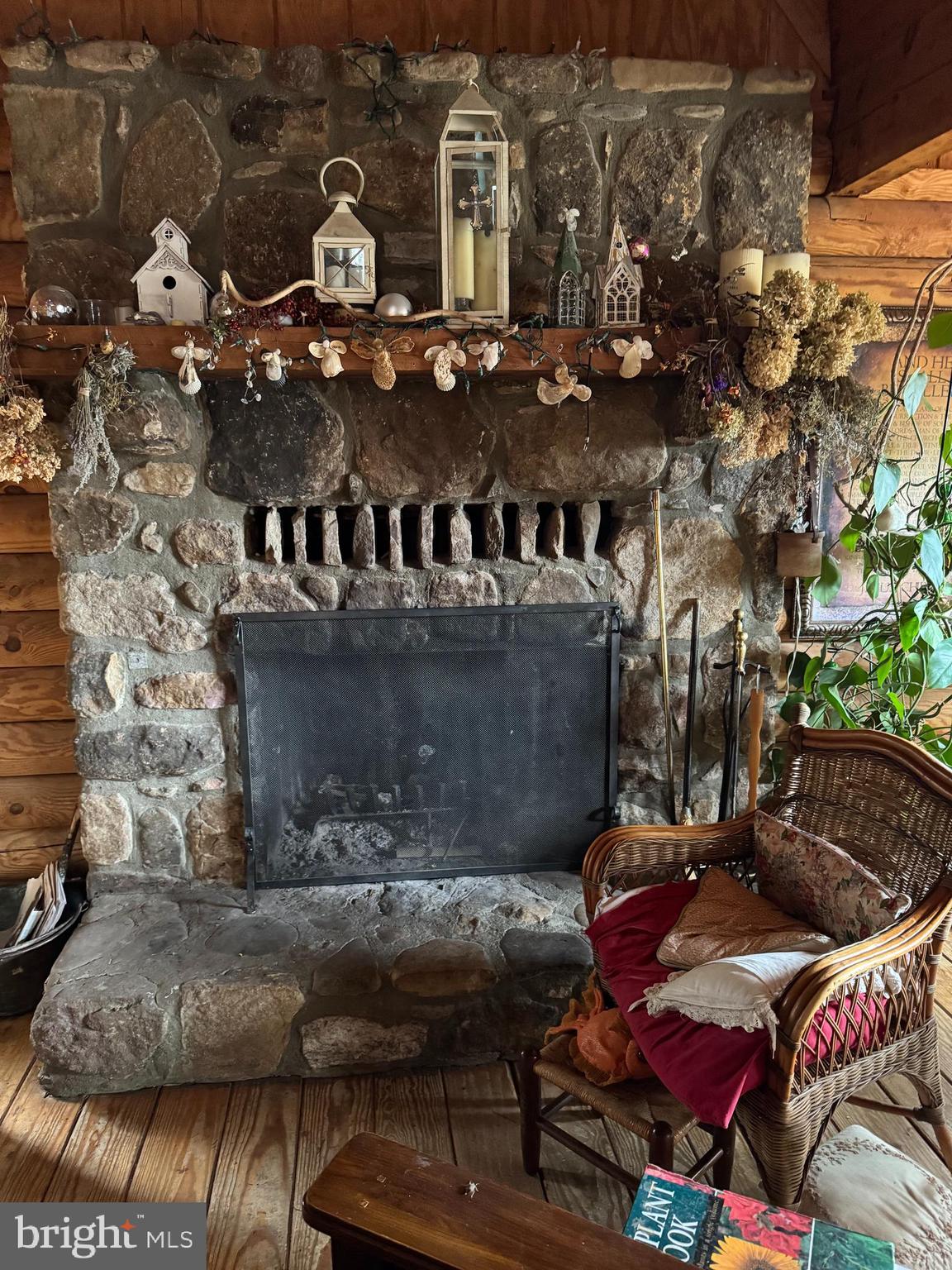 RAG MOUNTAIN ESTATES - Residential