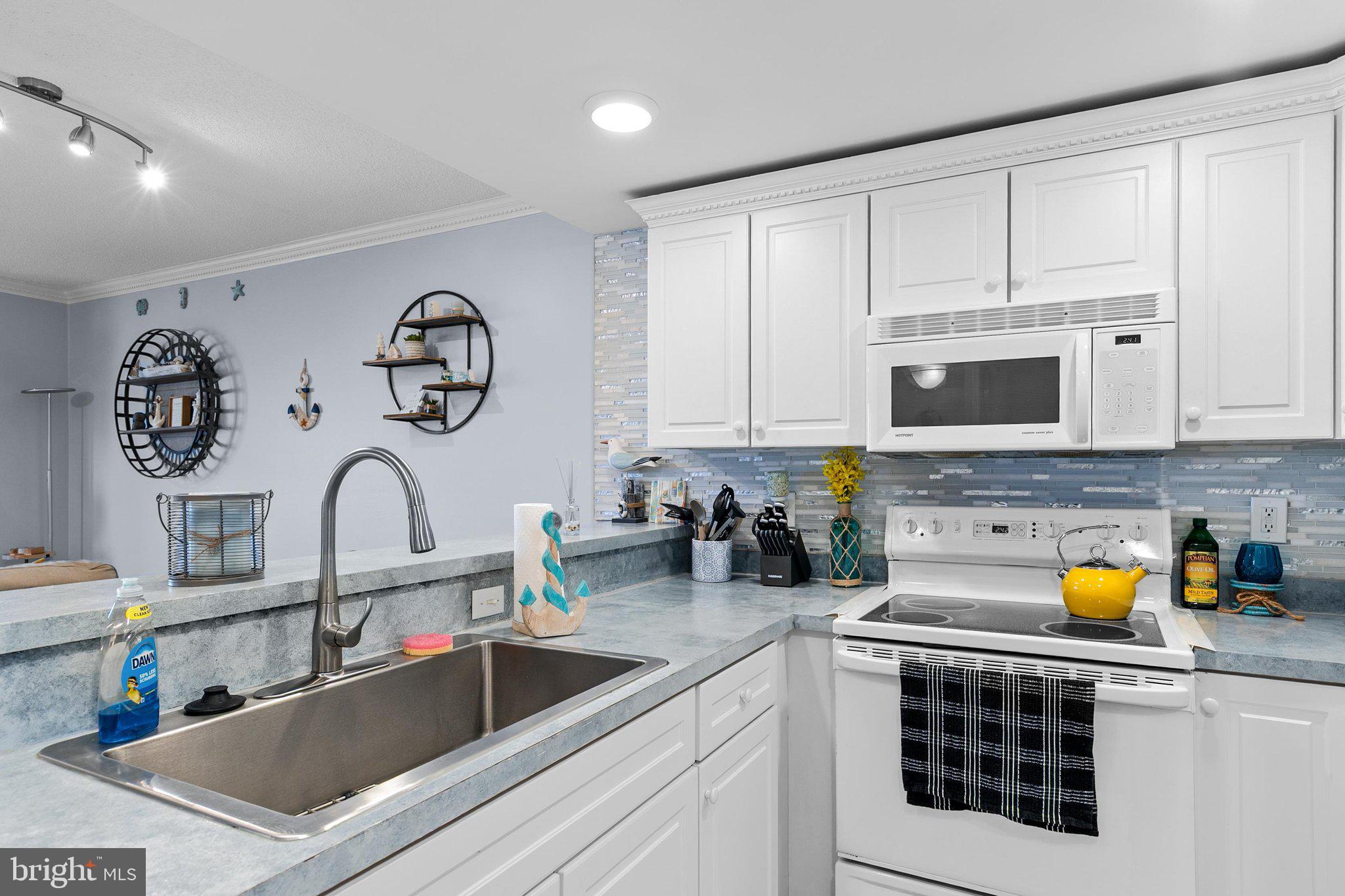 5405 COASTAL HIGHWAY 211