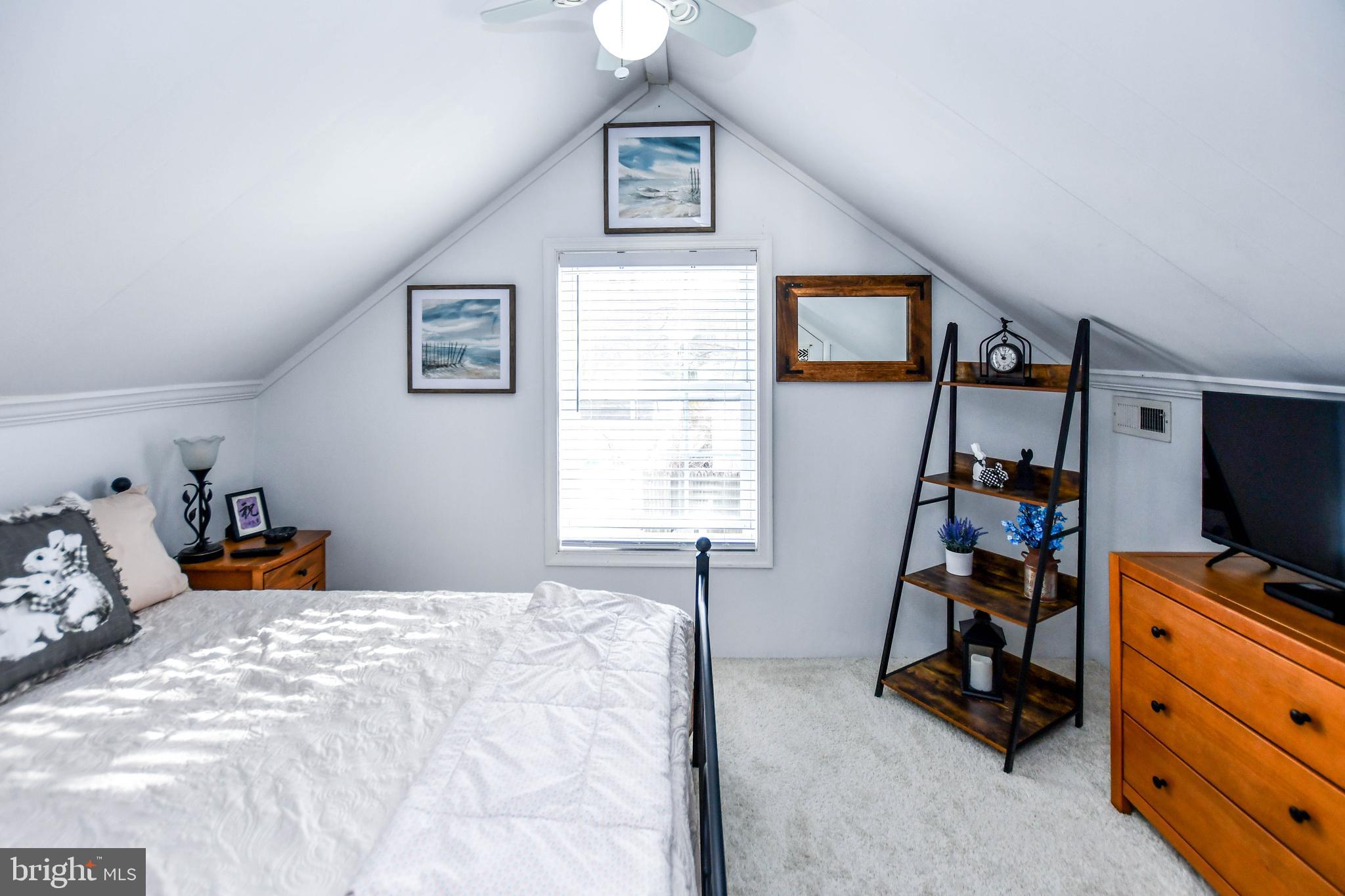 SELBY ON THE BAY - Residential