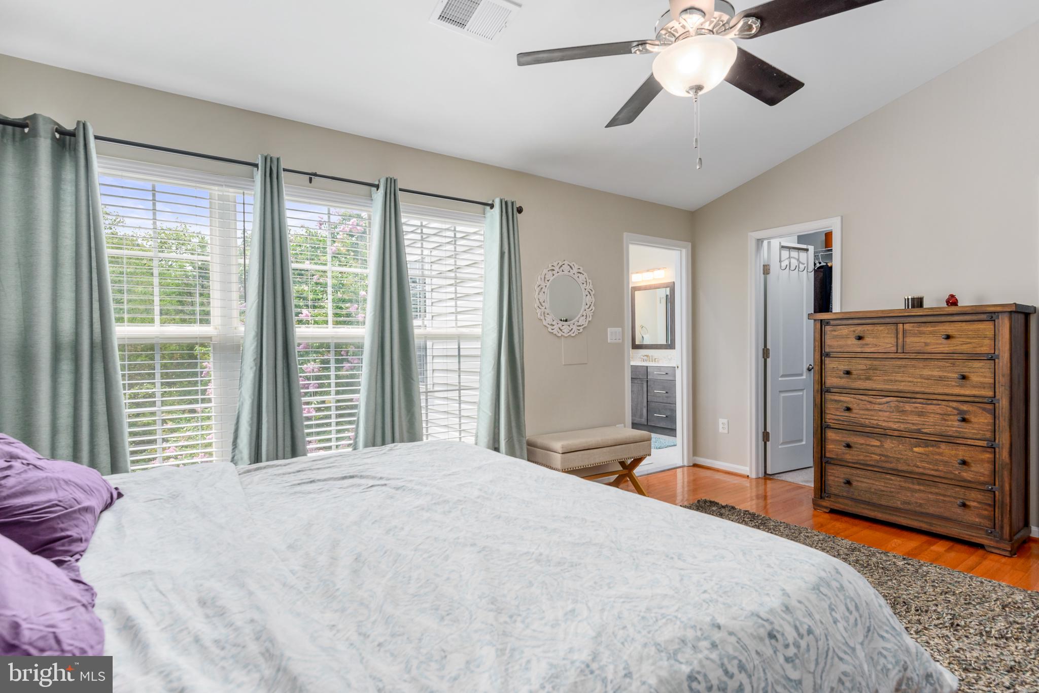 SQUIRREL HILL - Residential