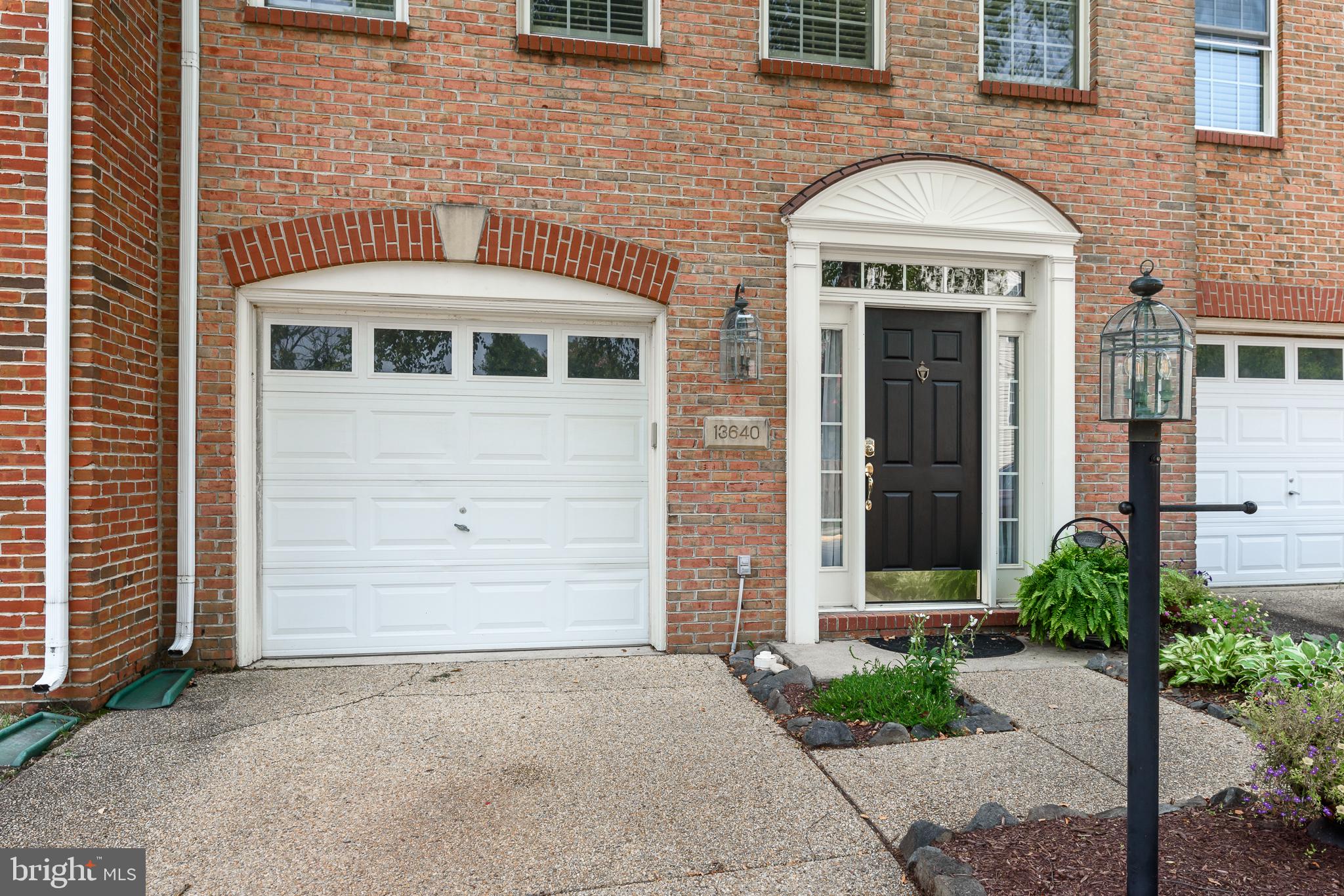 SQUIRREL HILL - Residential