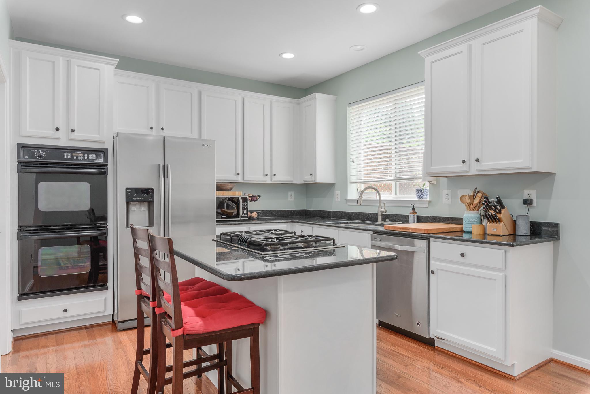 SQUIRREL HILL - Residential